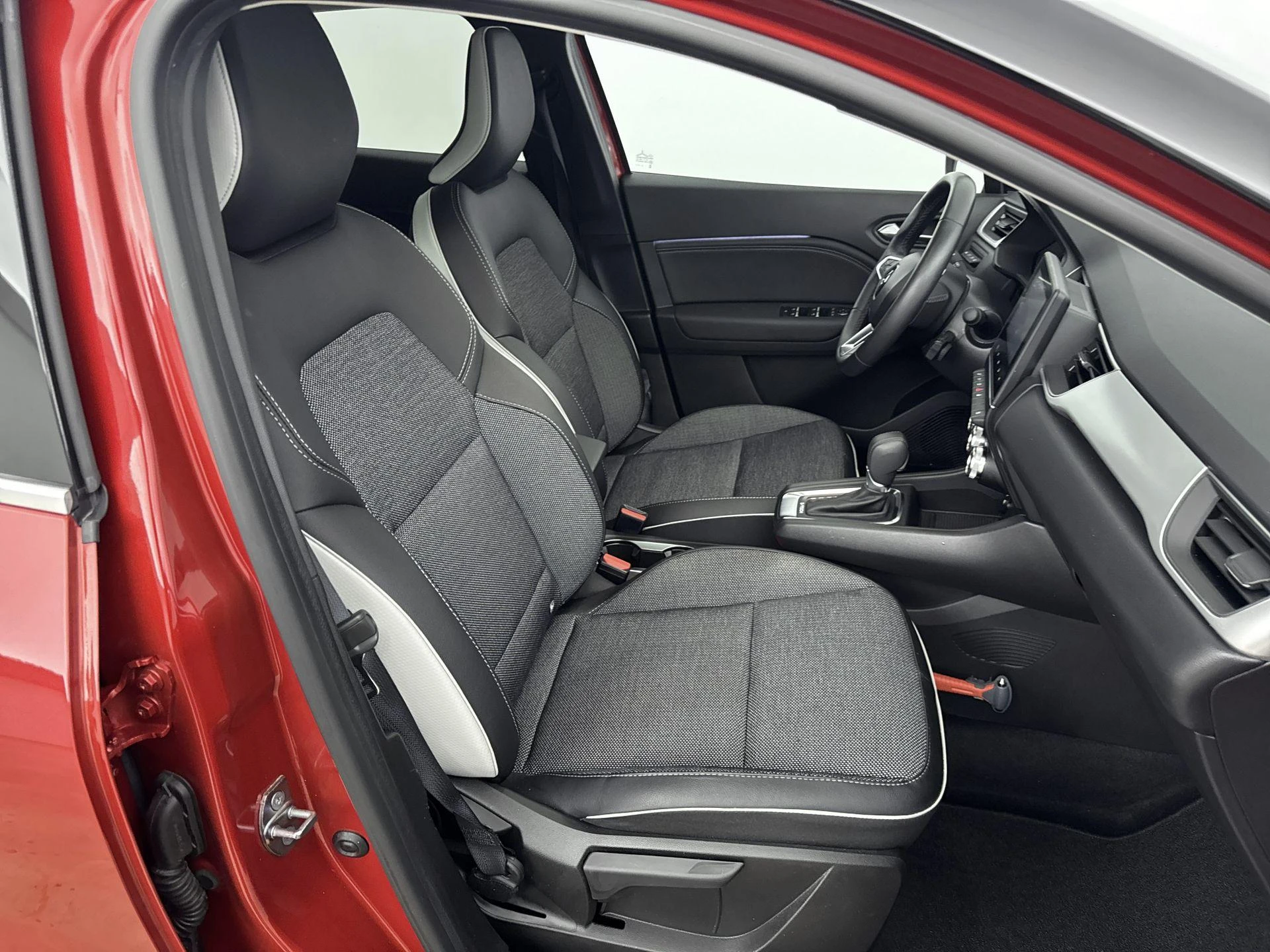 Renault-Captur-image-26
