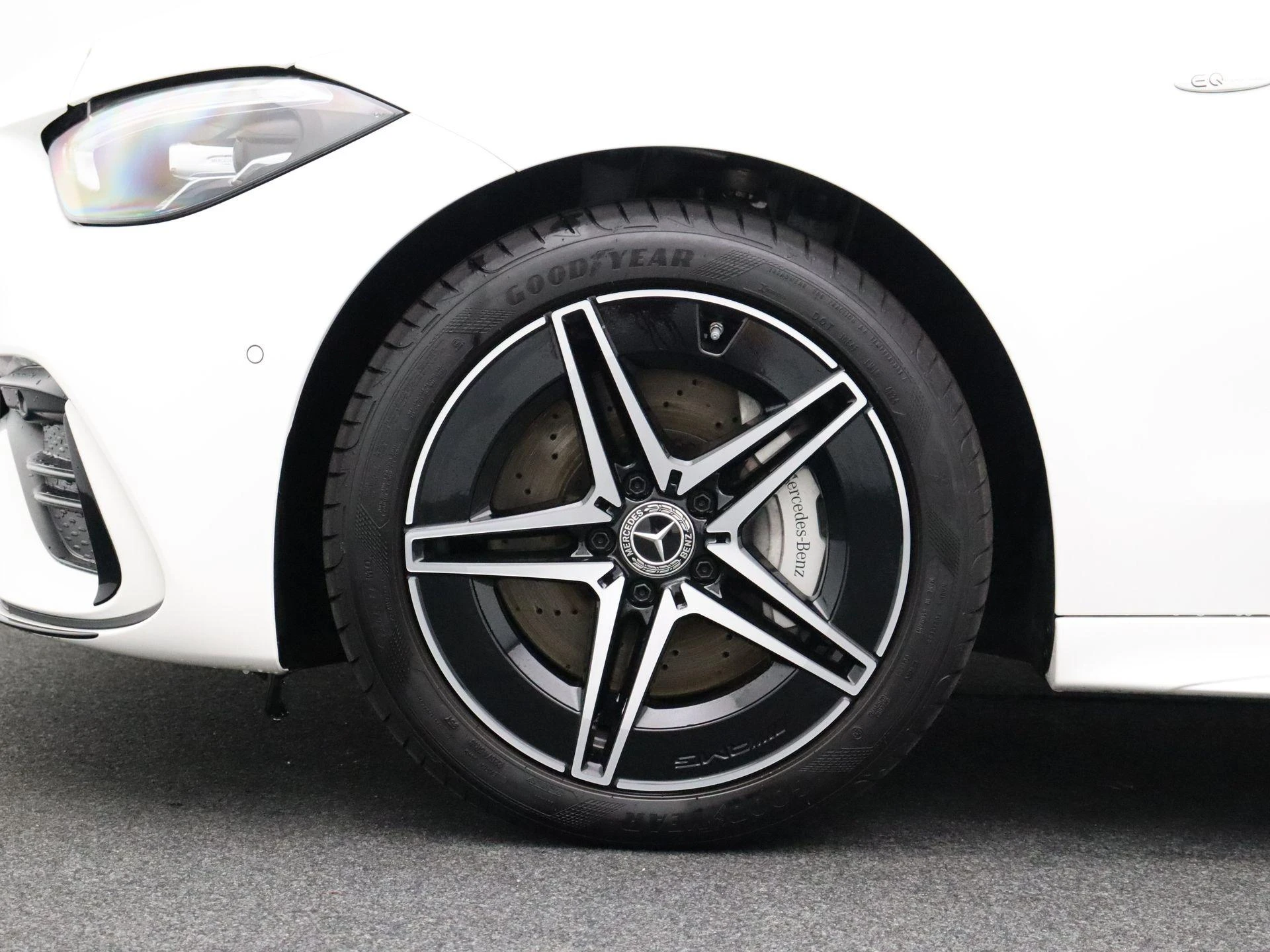 Mercedes-Benz-C-Klasse-image-6