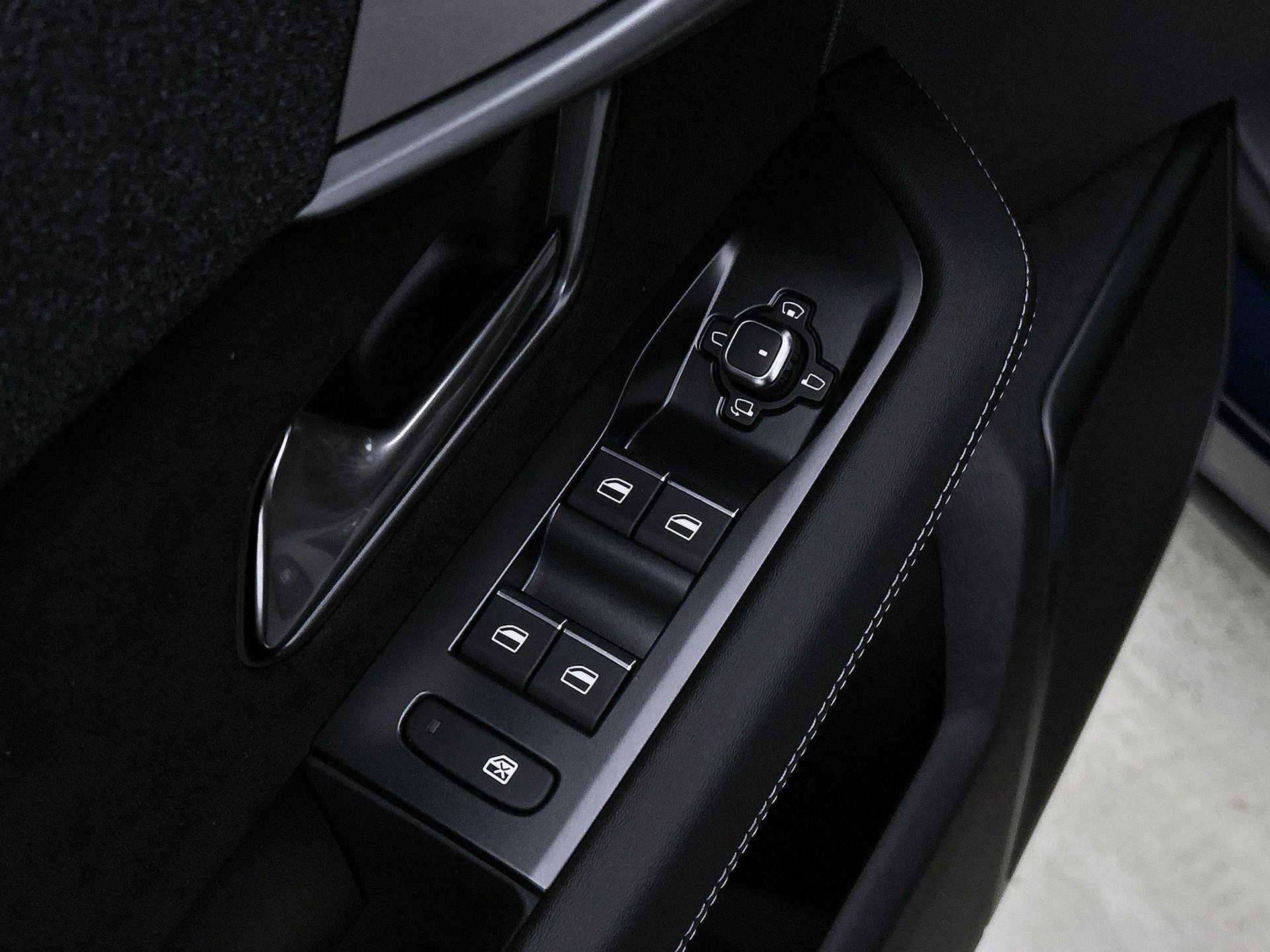 Opel-Grandland-image-30