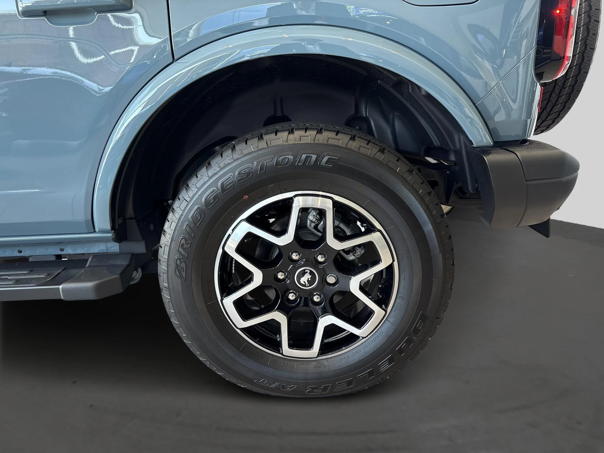 Ford Bronco 2.7i Outer Banks - Prijs voor professionelen