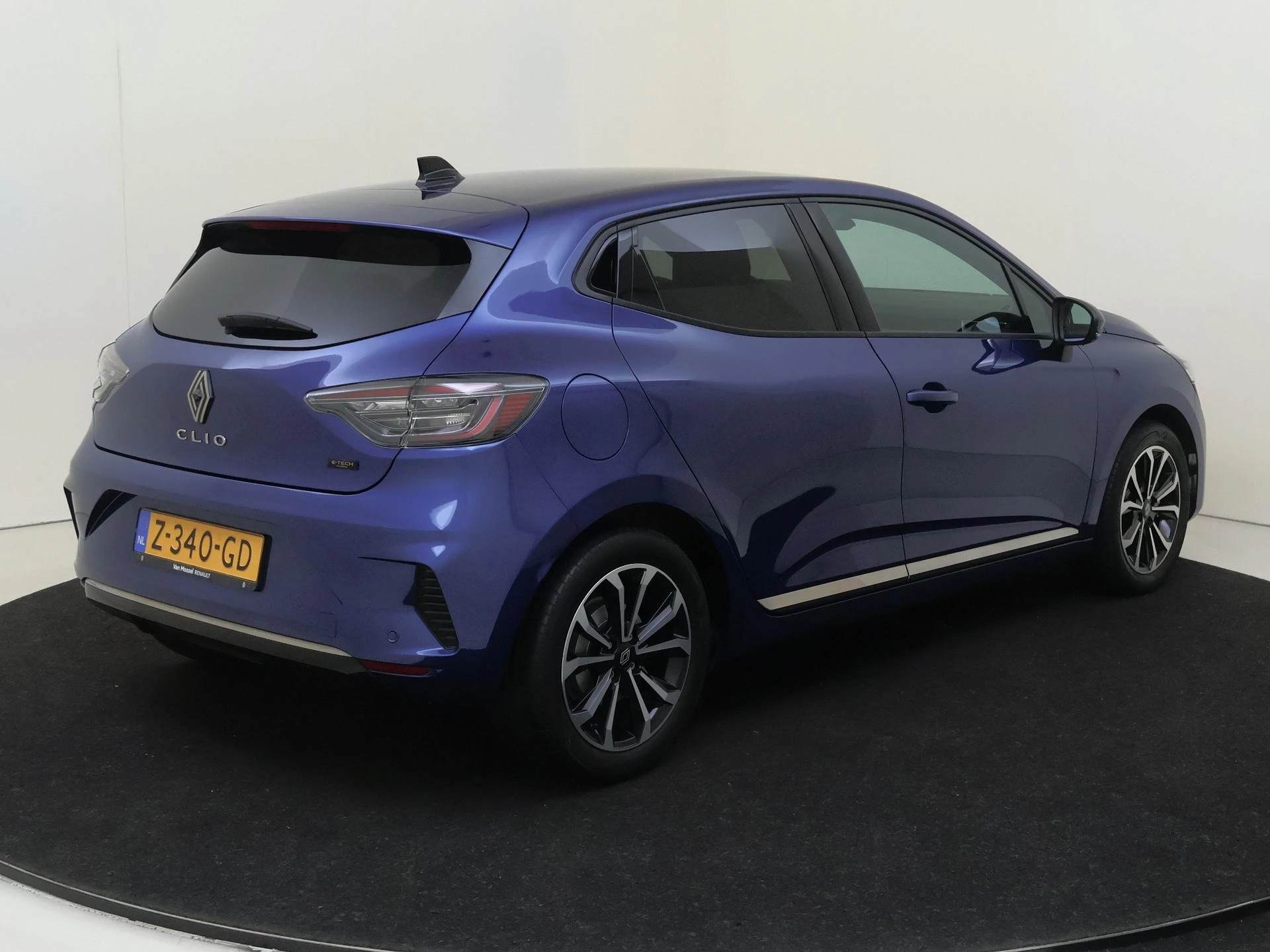 Renault Clio 1.6 E-Tech Full Hybrid 145 techno AUTOMAAT