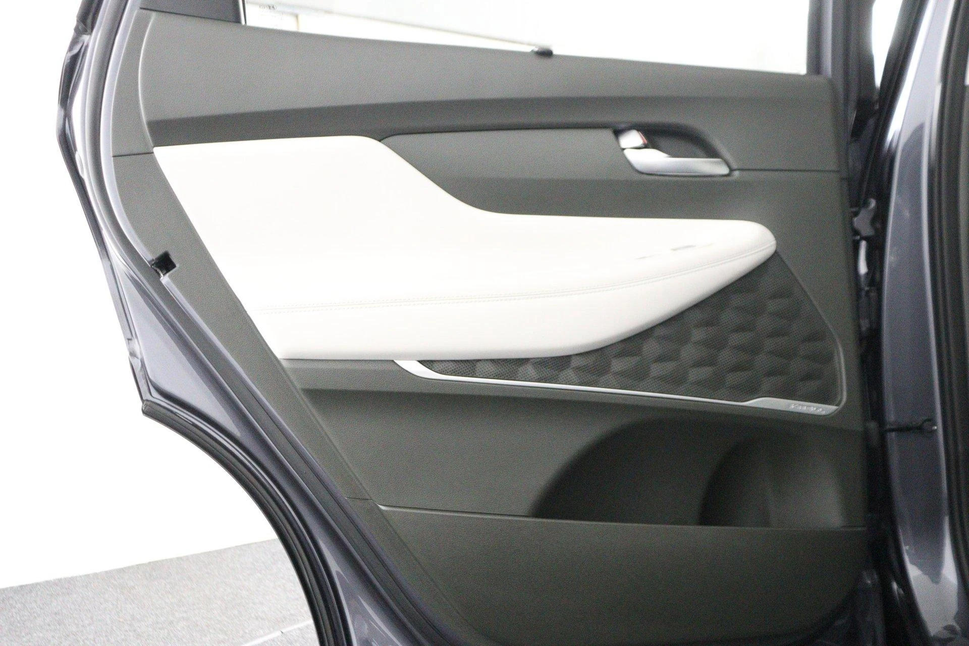 Hyundai-Santa Fe-image-41