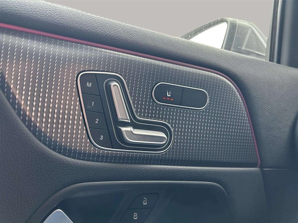 Mercedes-Benz-EQA-image-10