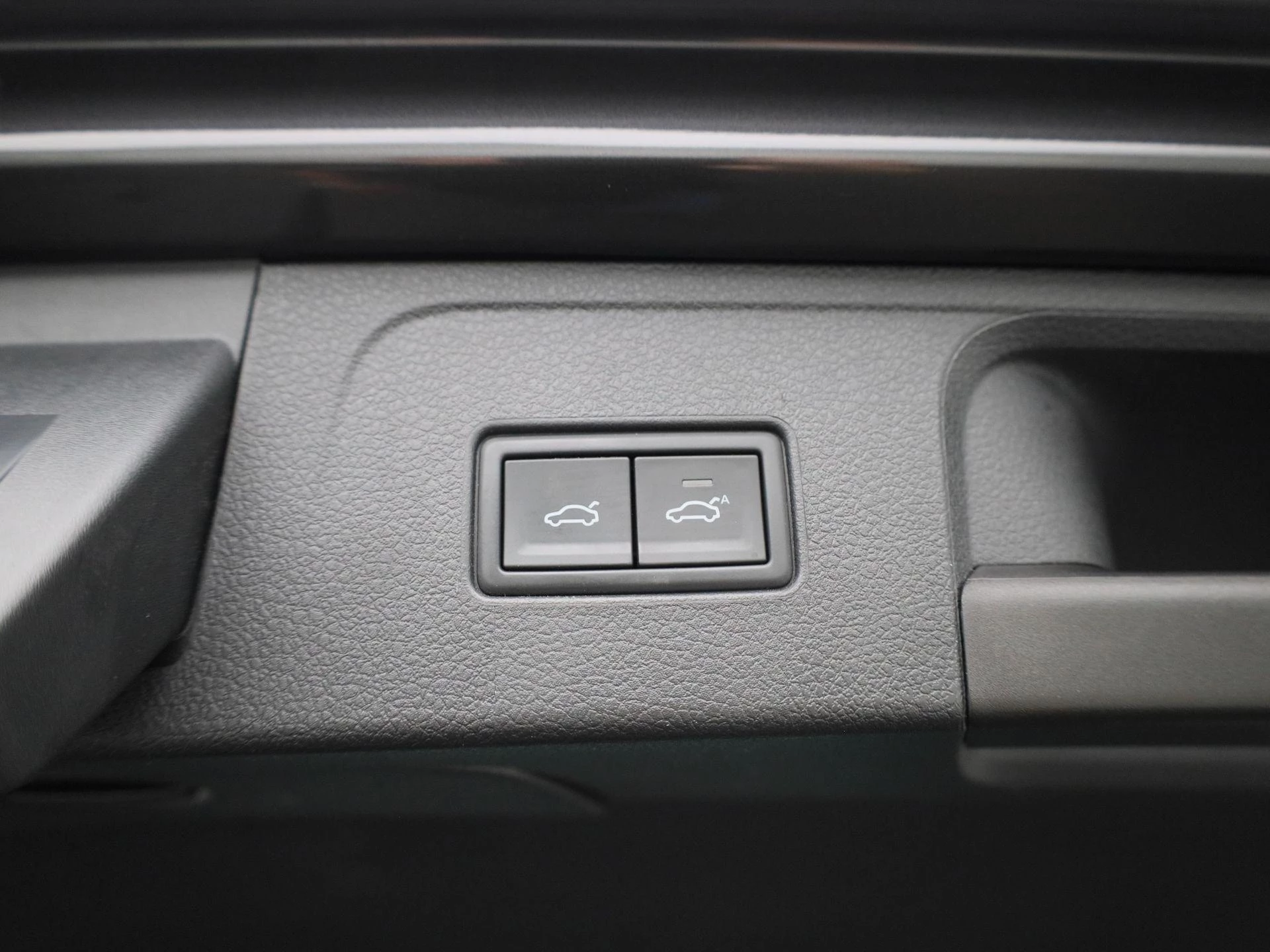 Volkswagen-Passat-image-12