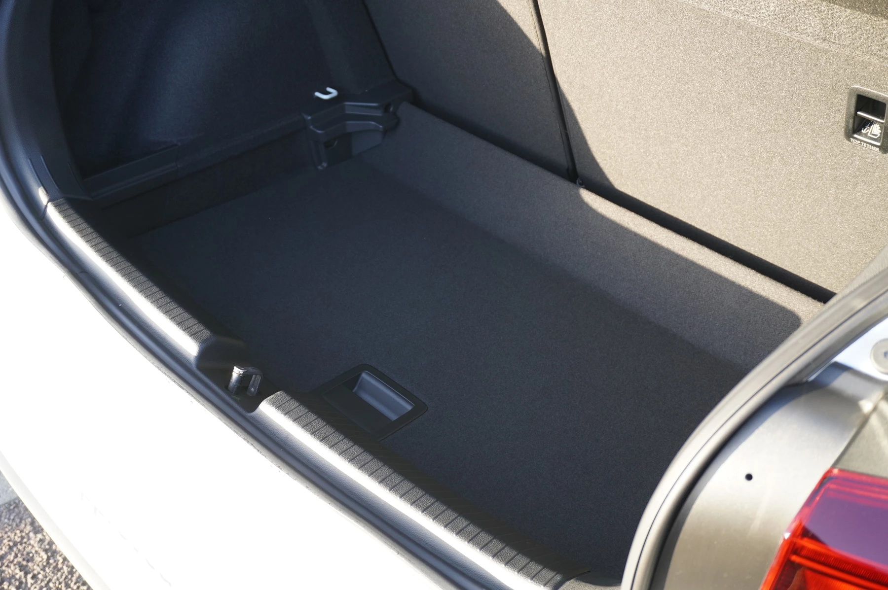 Volkswagen-Polo-image-10