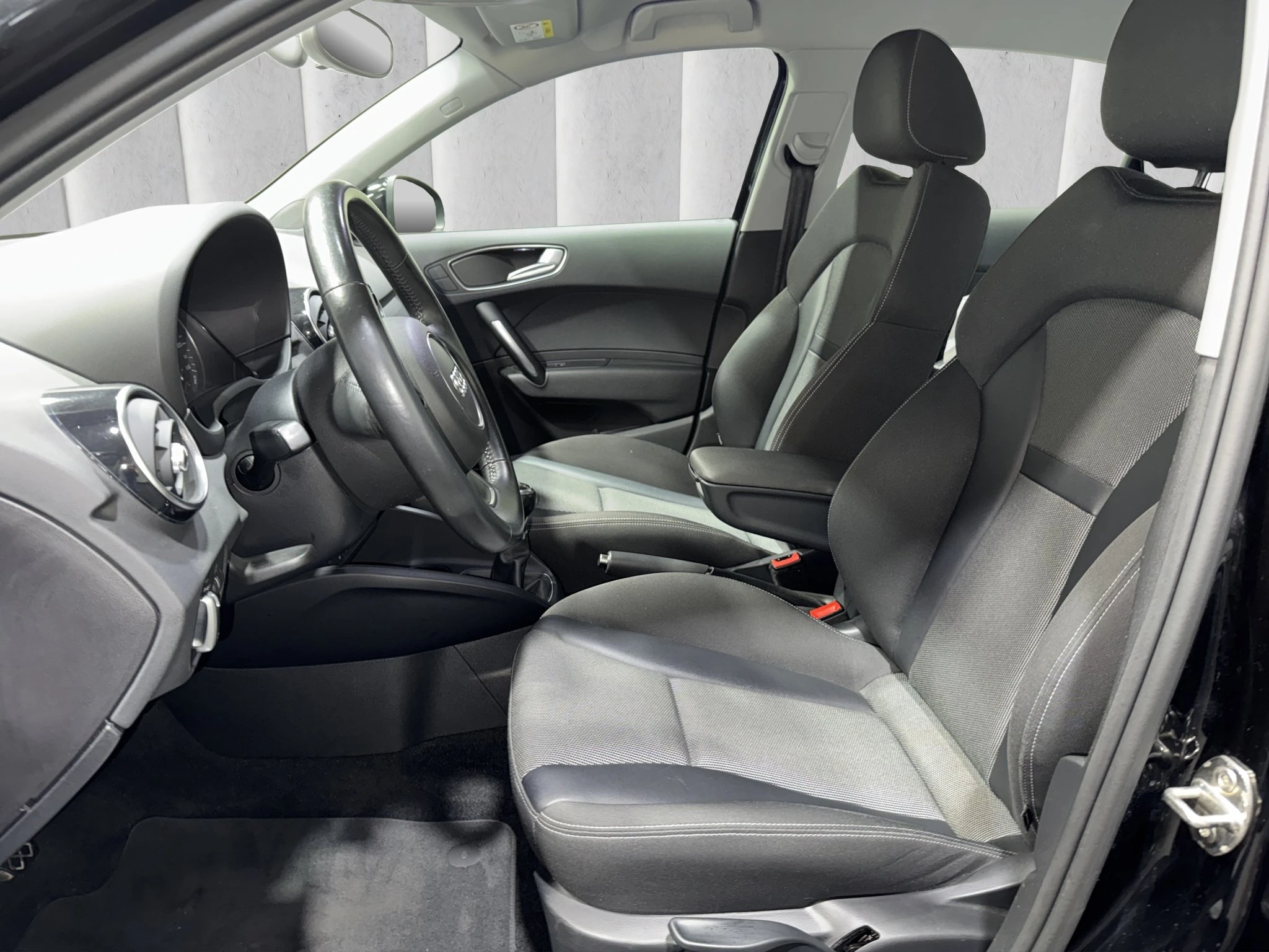 Audi-A1 Sportback-image-9