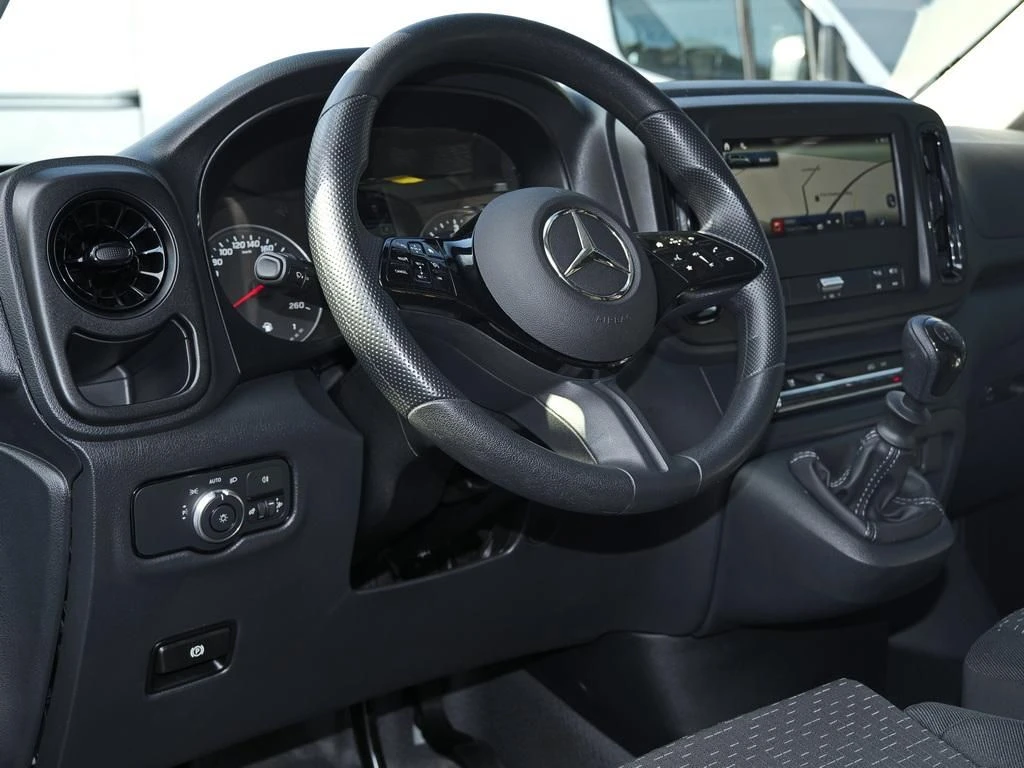 Mercedes-Benz-Vito 116-image-8