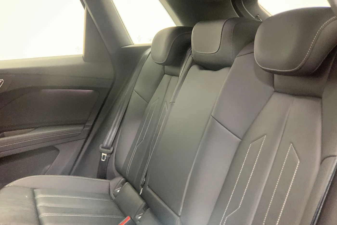 Audi-Q4 e-tron-image-9