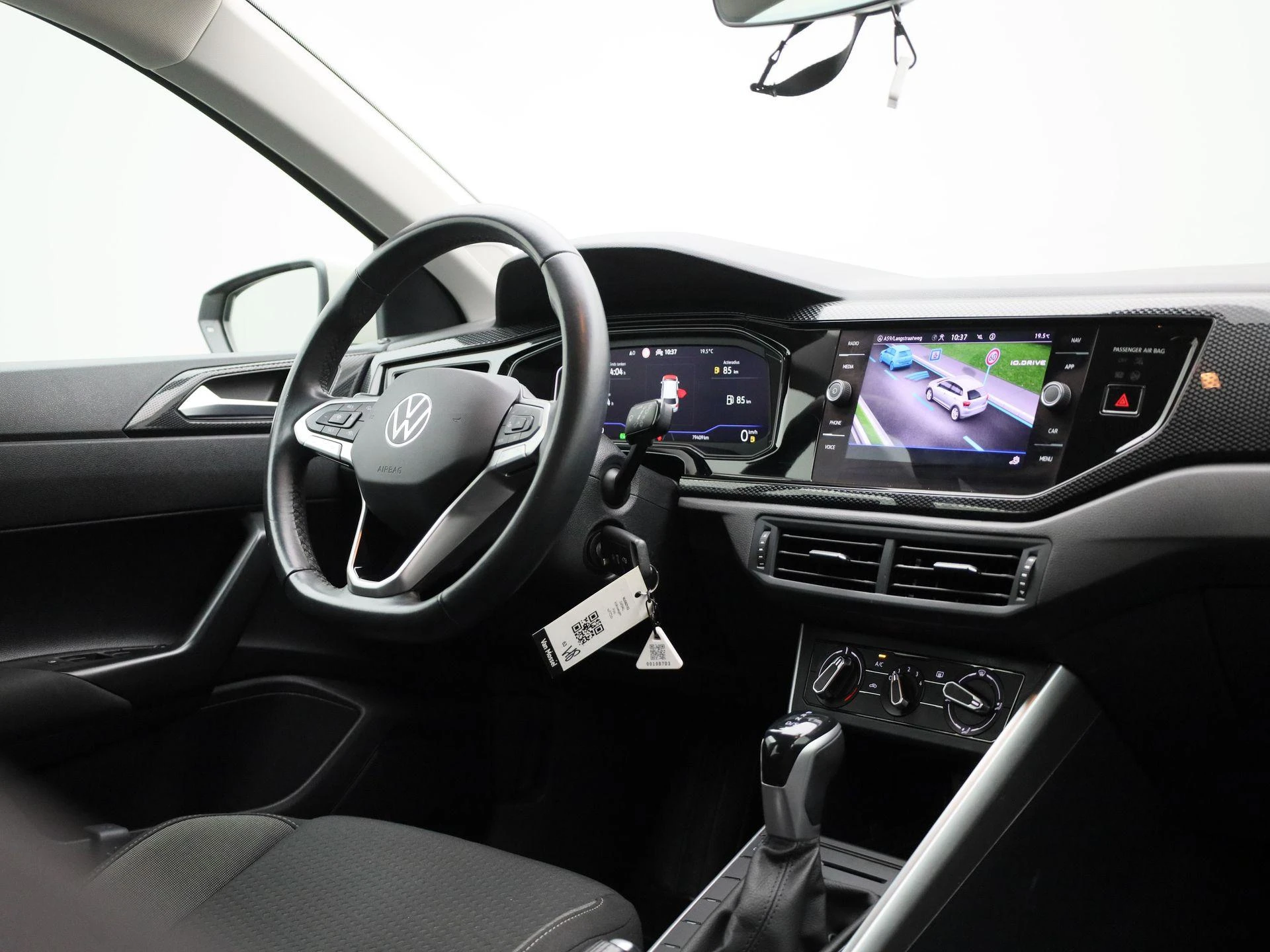 Volkswagen-Polo-image-33