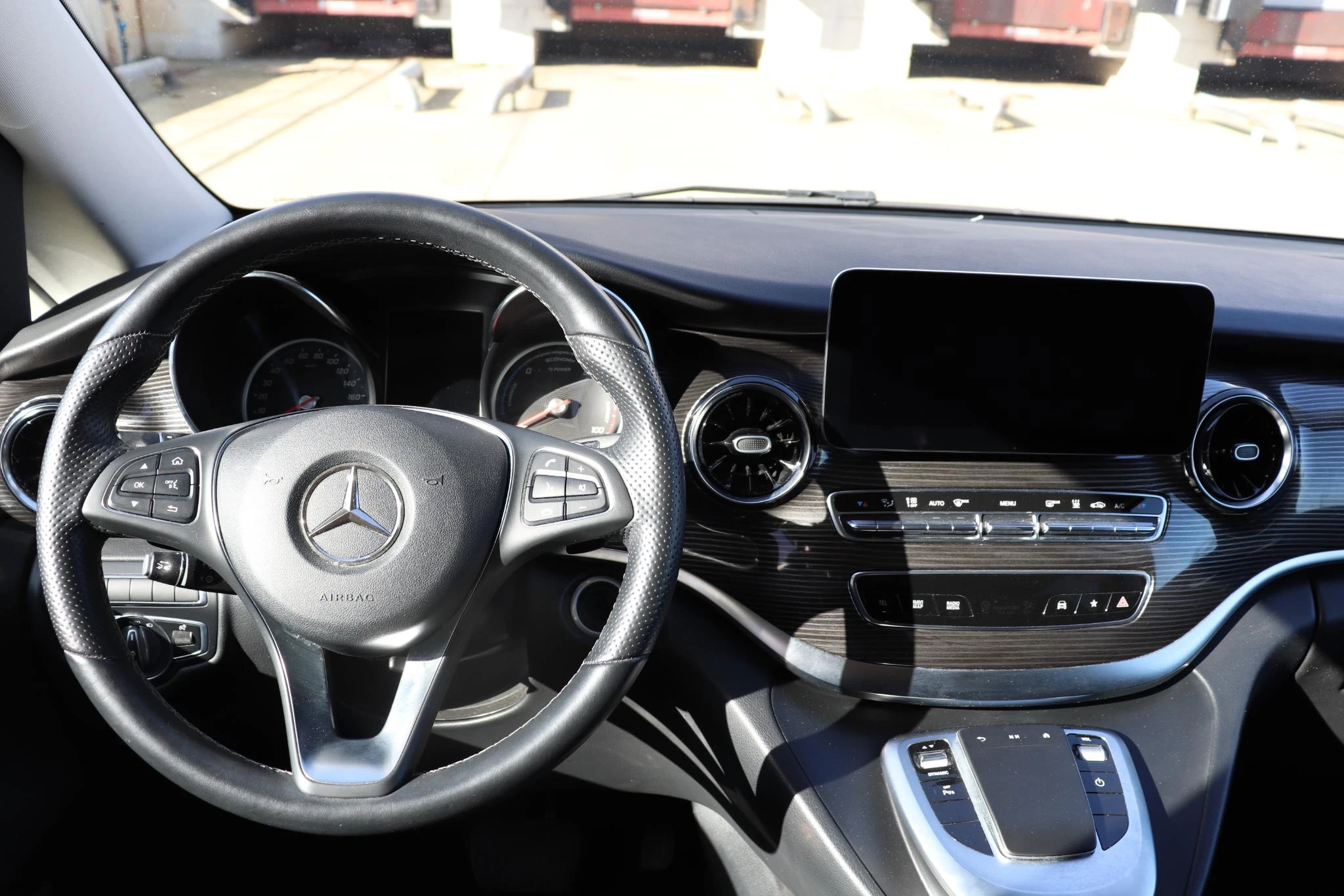Mercedes-Benz EQV ARRAY 300
