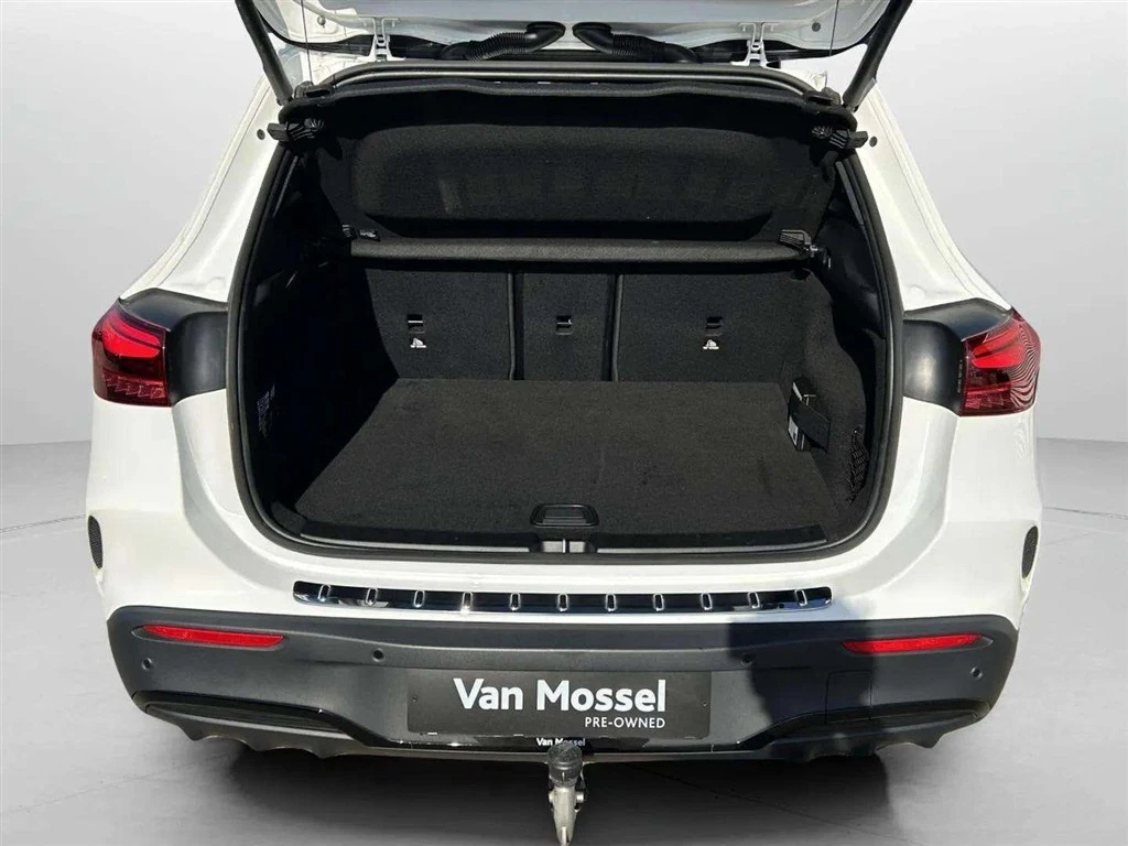 Mercedes-Benz-EQA-image-23