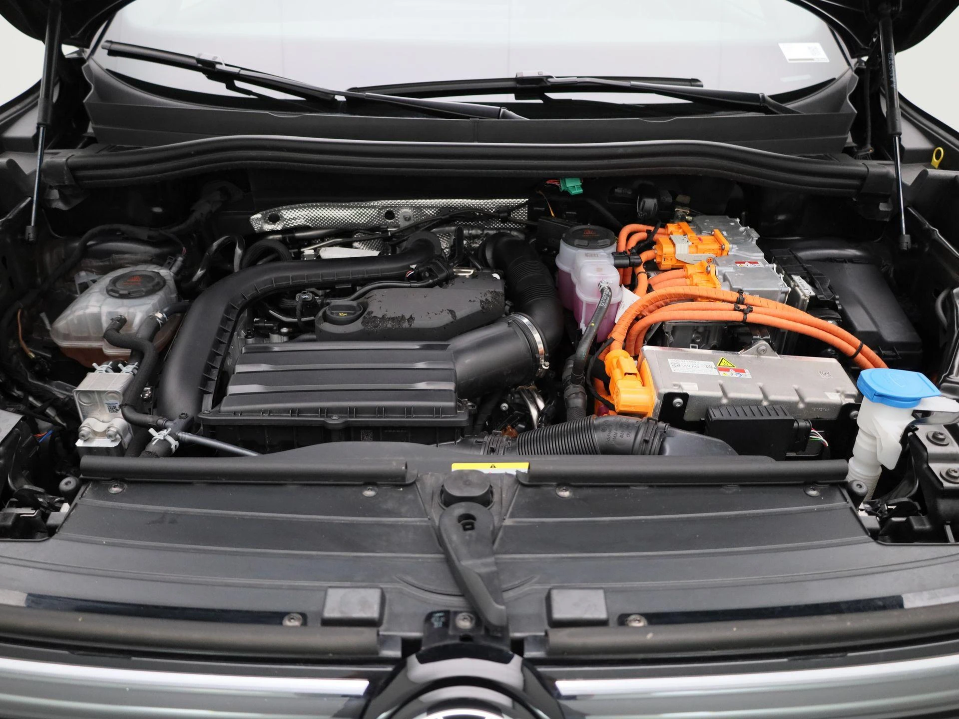Volkswagen Tiguan 1.5 eHybrid R-Line Edition 204 PK|