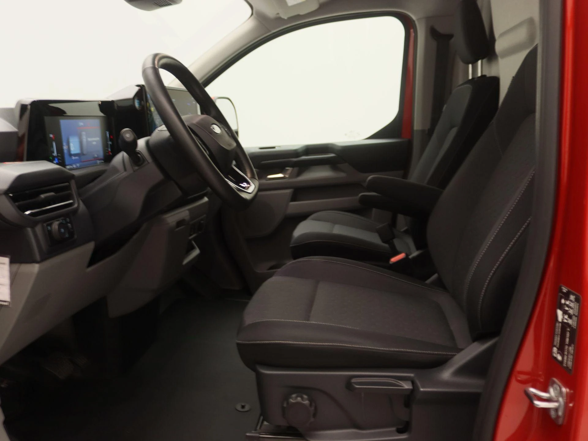 Ford-Transit Custom-image-9