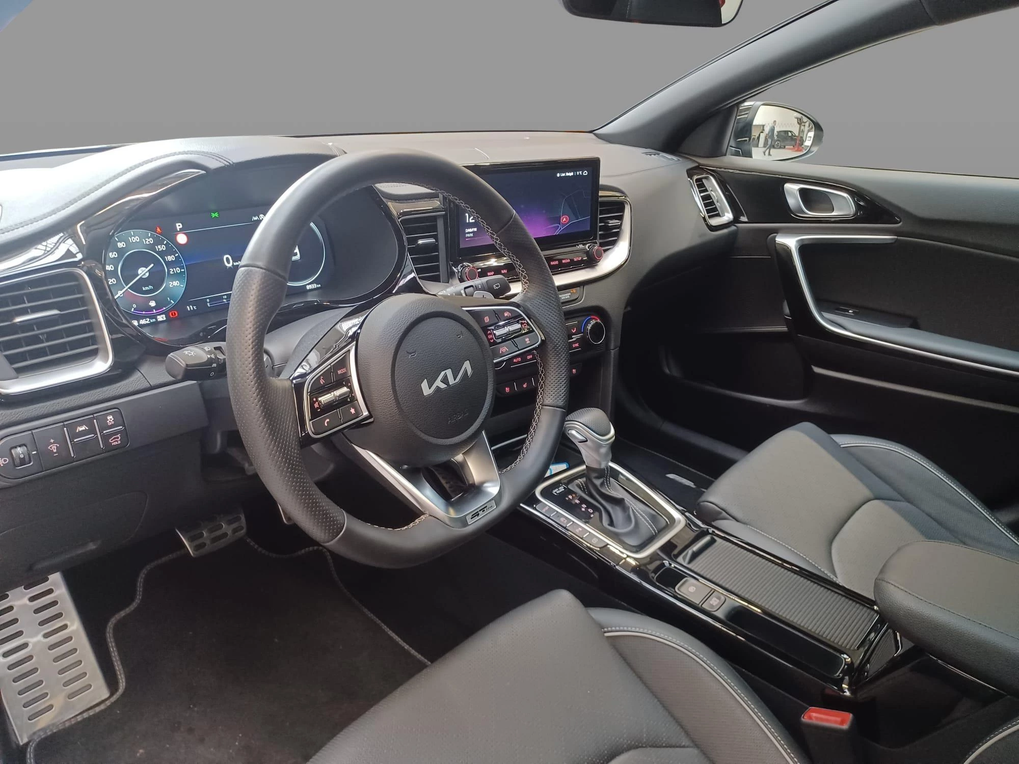 Kia ProCeed GT Line 1.5 T-GDI 160 DCT + Lounge Pack + Sunroof