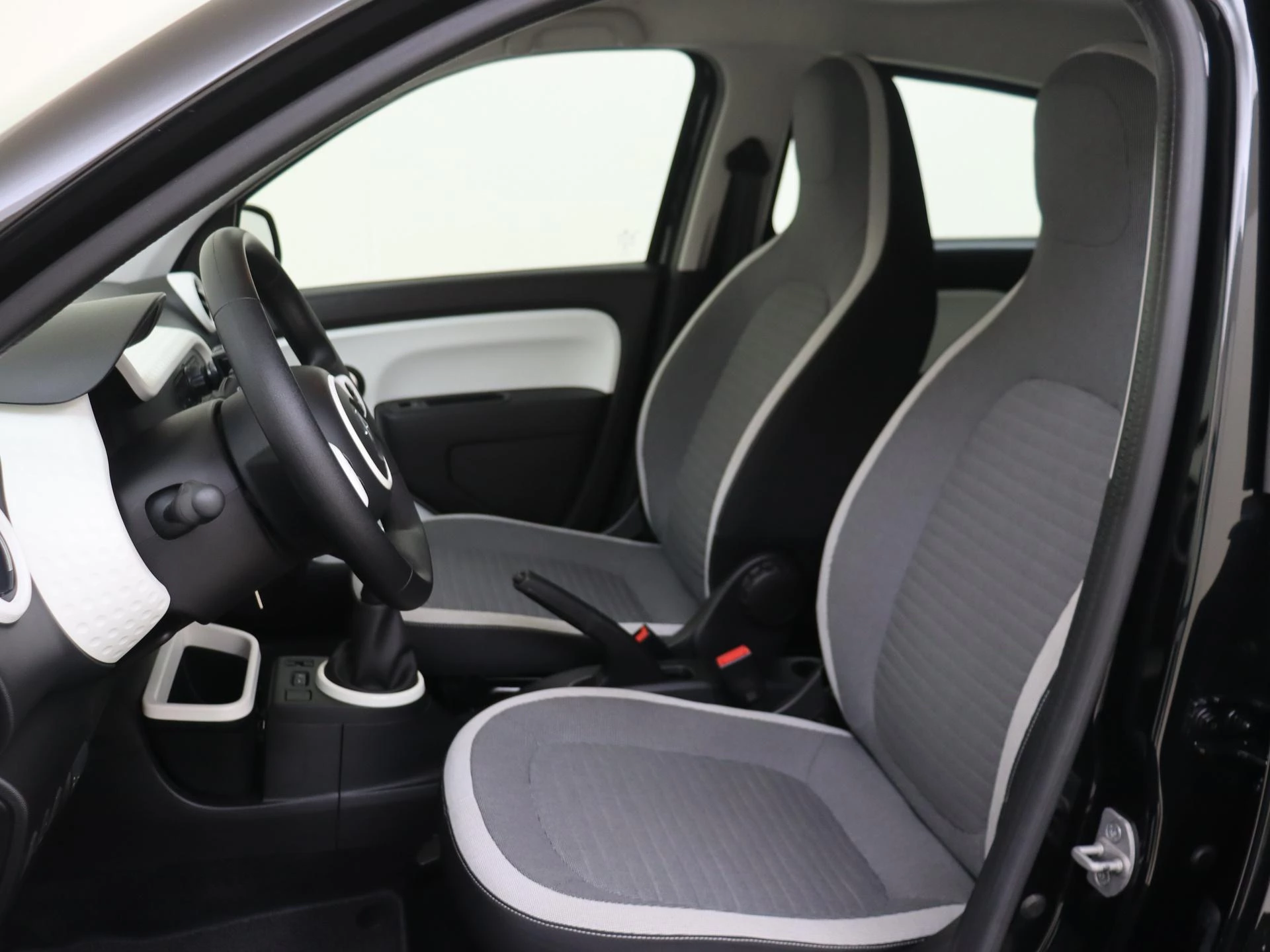 Renault-Twingo-image-13