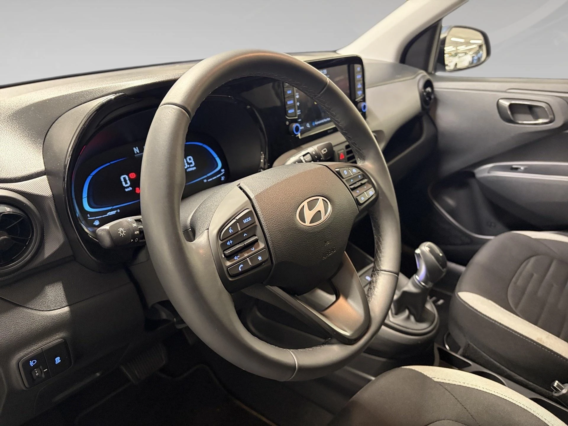 Hyundai-i10-image-6