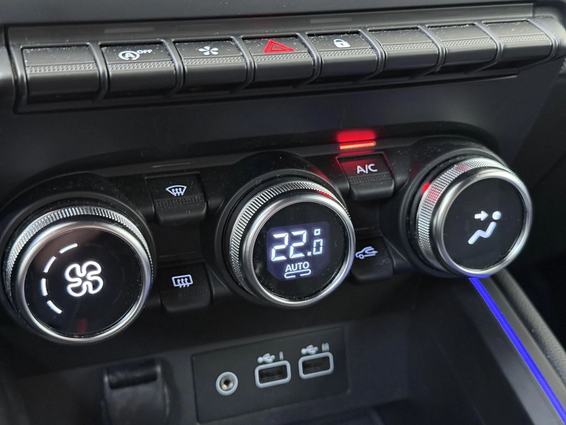 Renault-Clio-image-18