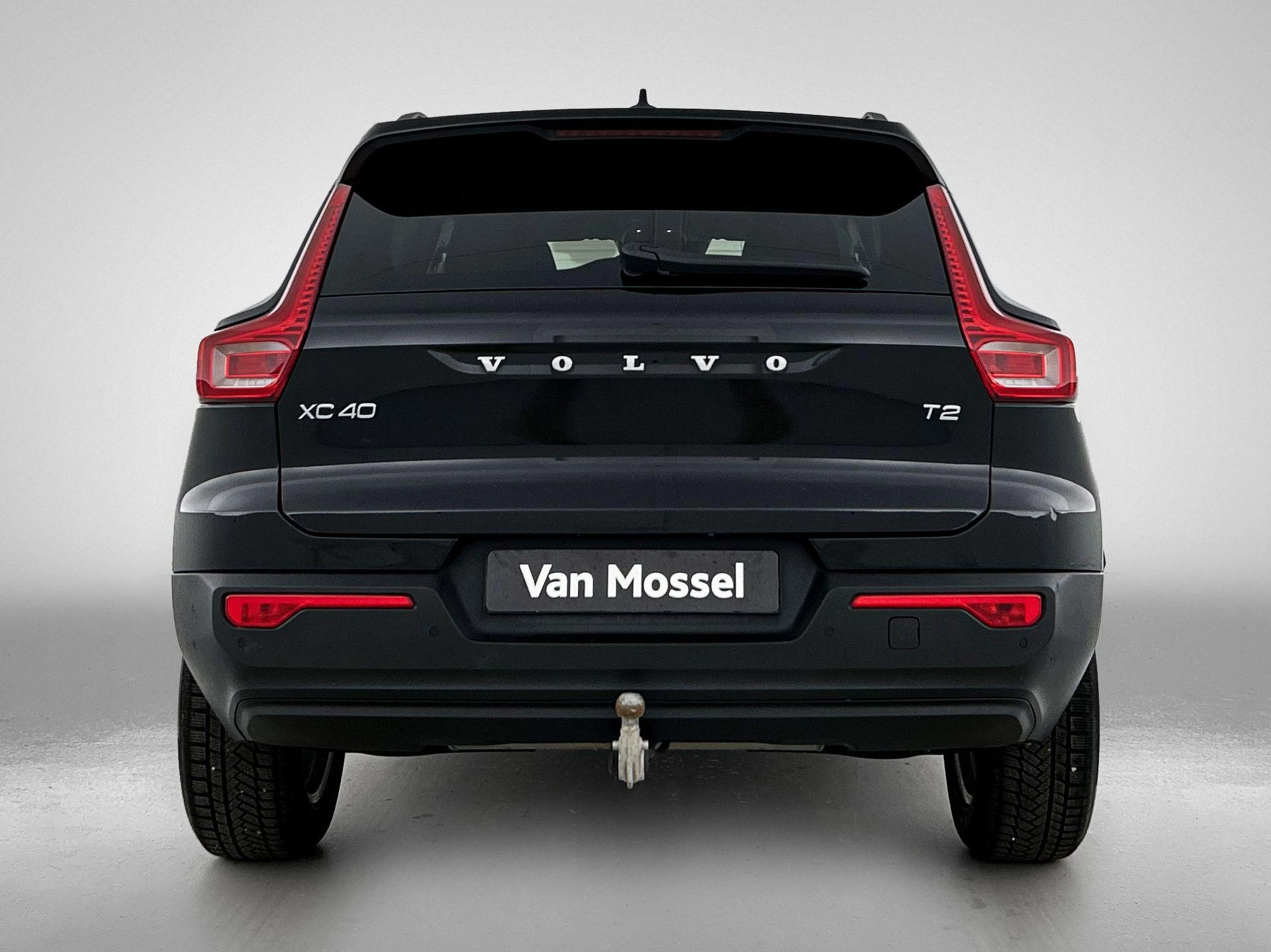 Volvo-XC40-image-2