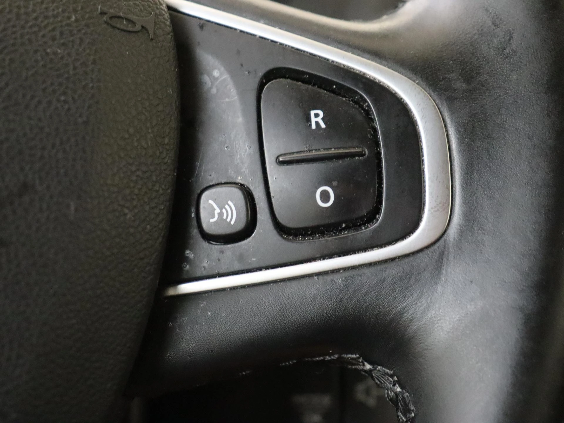 Renault-Captur-image-12