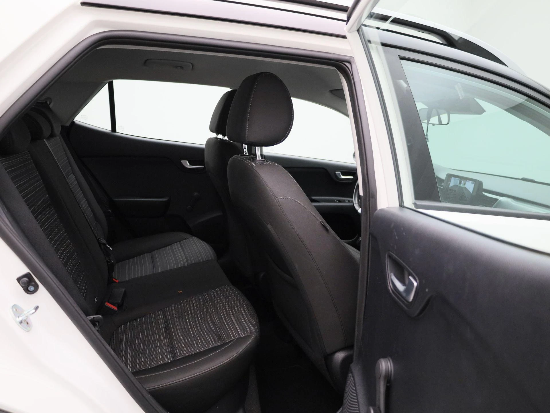 Kia-Stonic-image-33