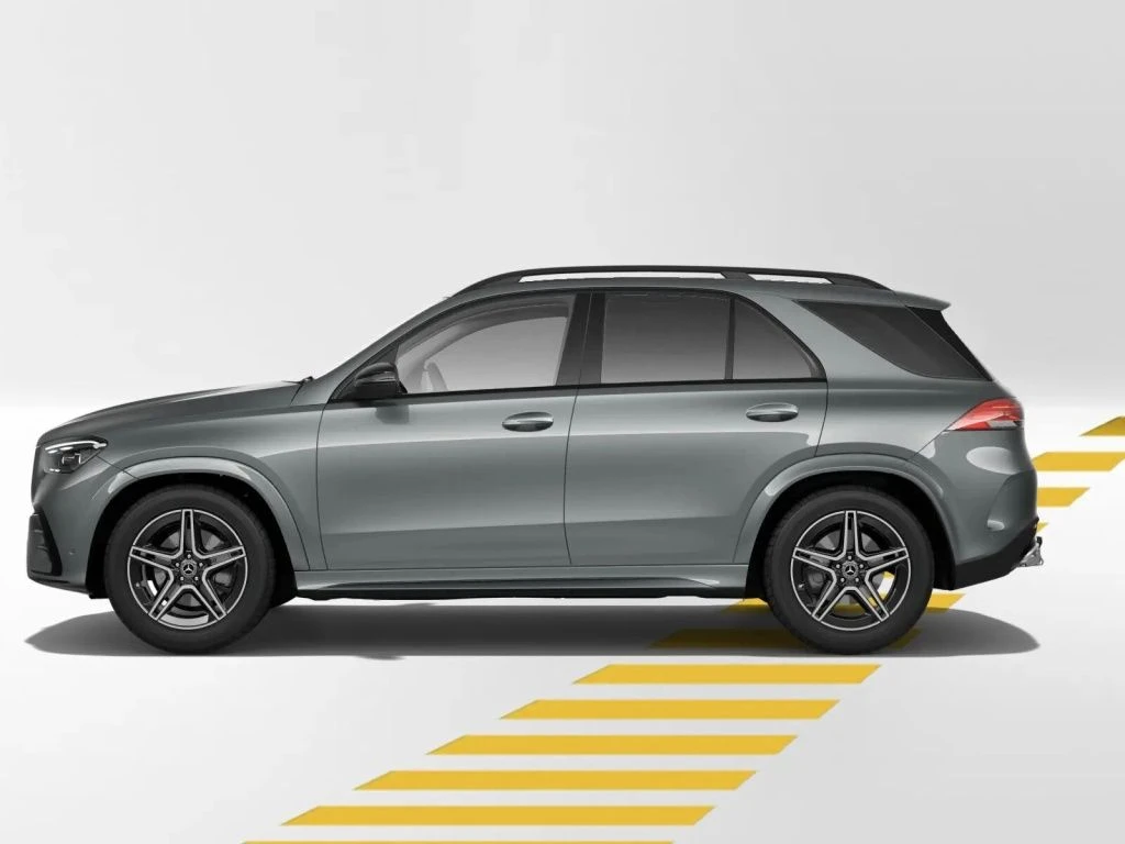 Mercedes-Benz-GLE 300 d-image-3