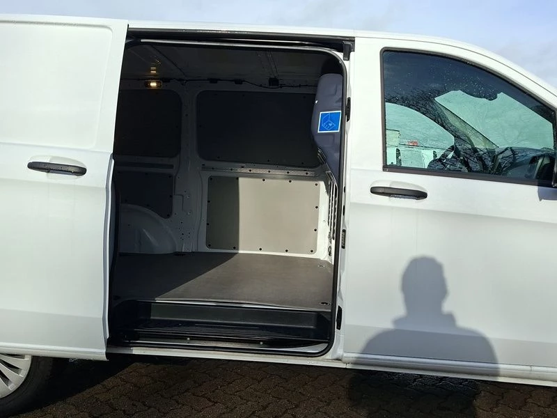 Mercedes-Benz Vito 116 NEUES MODELL KAMERA NAVI TEMPOMAT MBUX