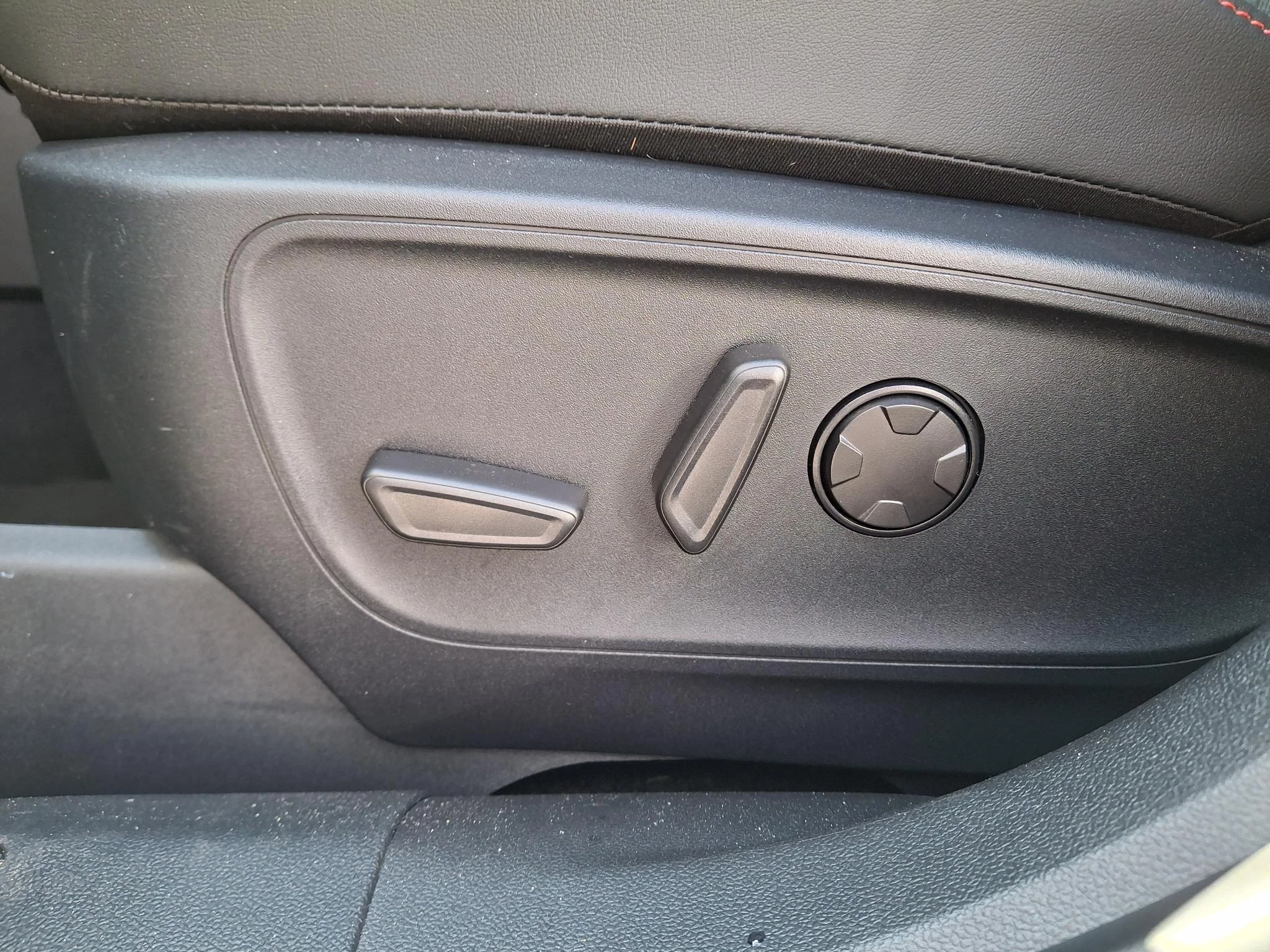 Ford-Kuga-image-14