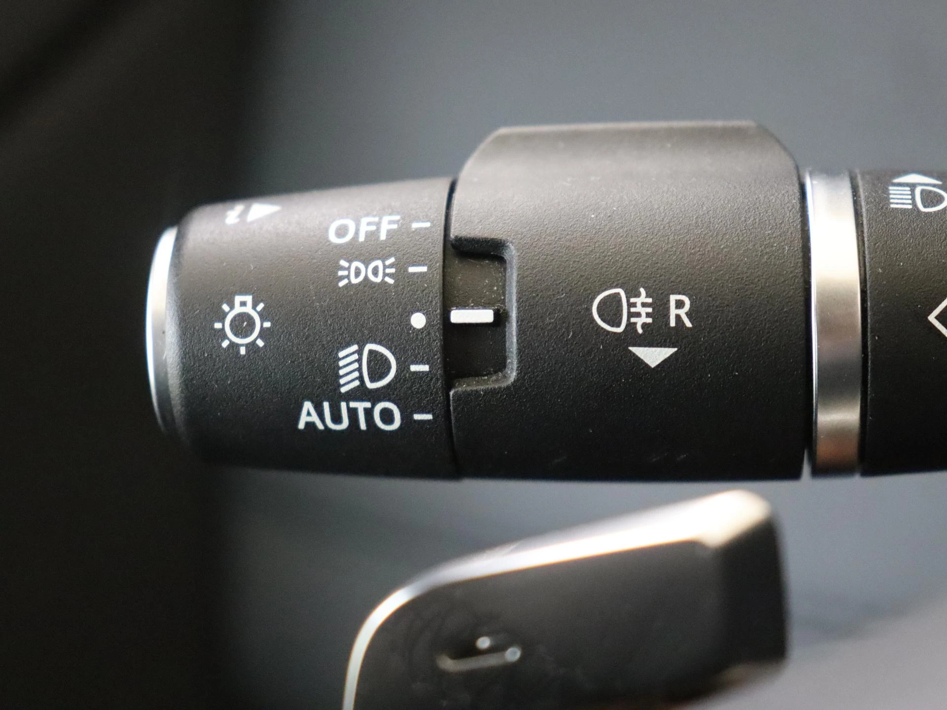 Land Rover-Range Rover Evoque-image-23