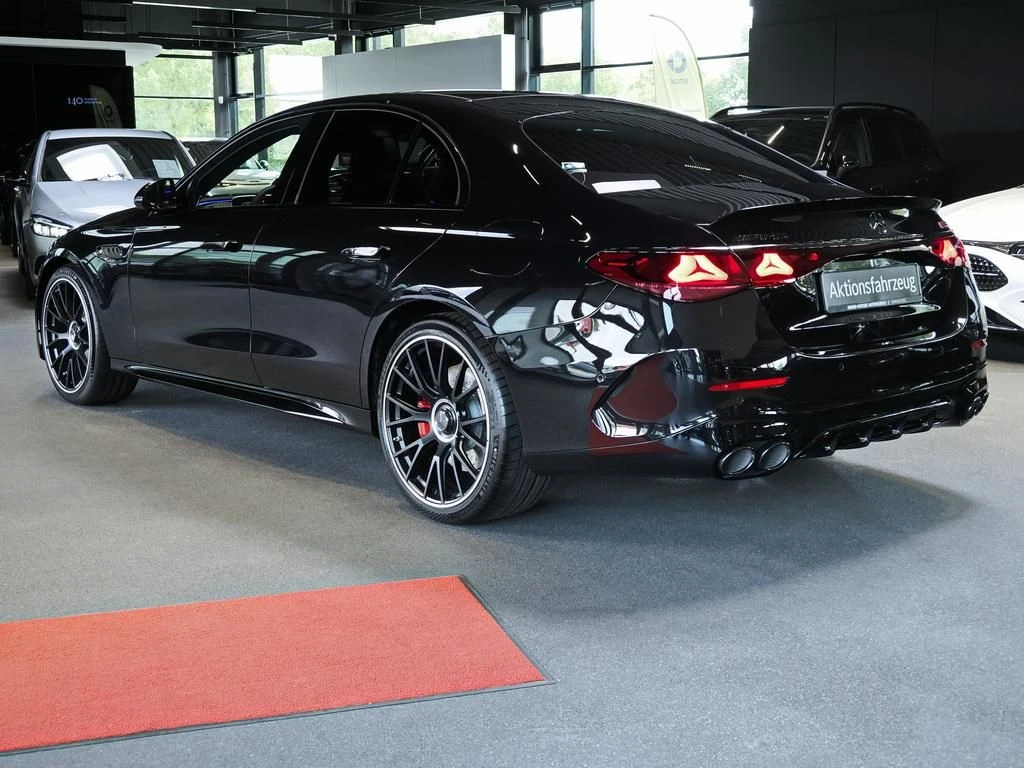 Mercedes-AMG-E-Klasse 53 AMG-image-4