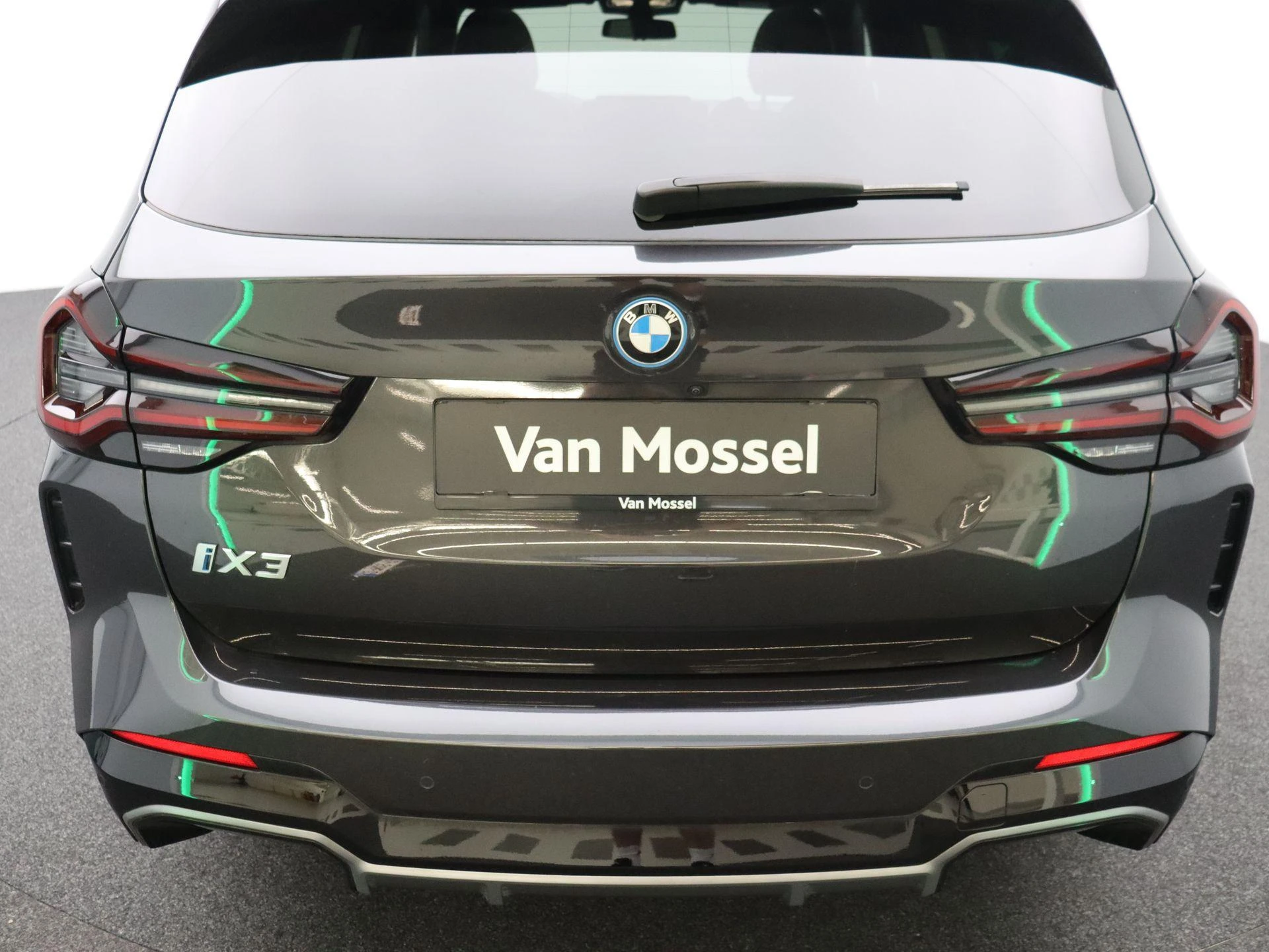 BMW-iX3-image-22