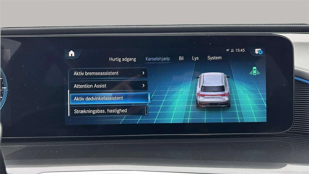 Mercedes-Benz-EQC-image-23