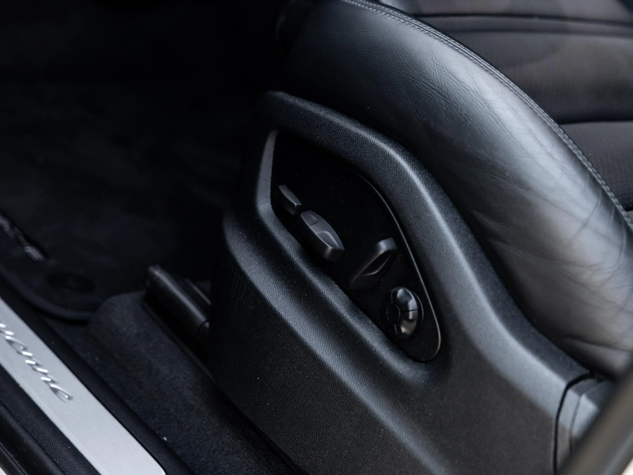 Porsche-Cayenne-image-18