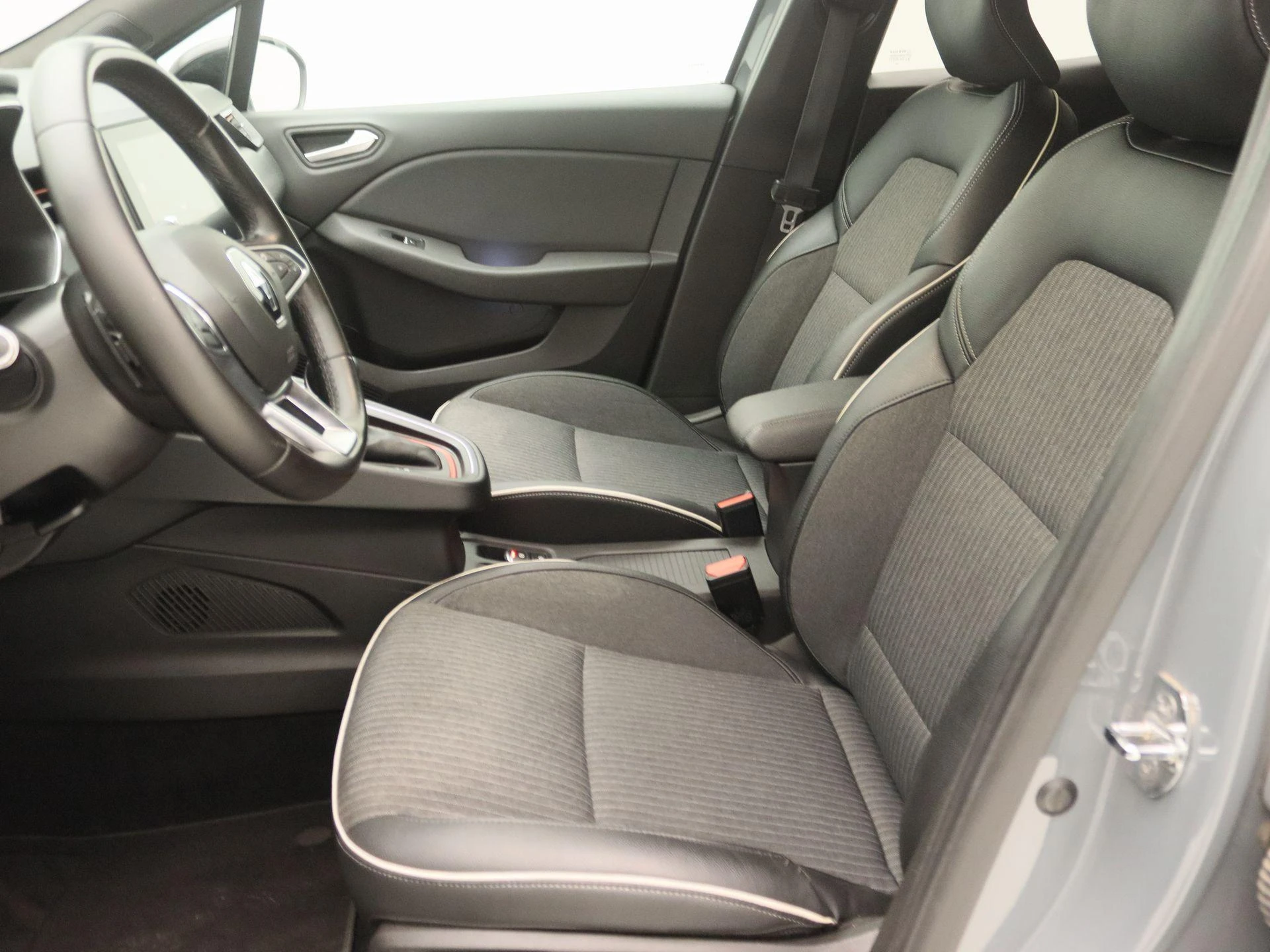 Renault Clio TCe 130 EDC Automaat Intens