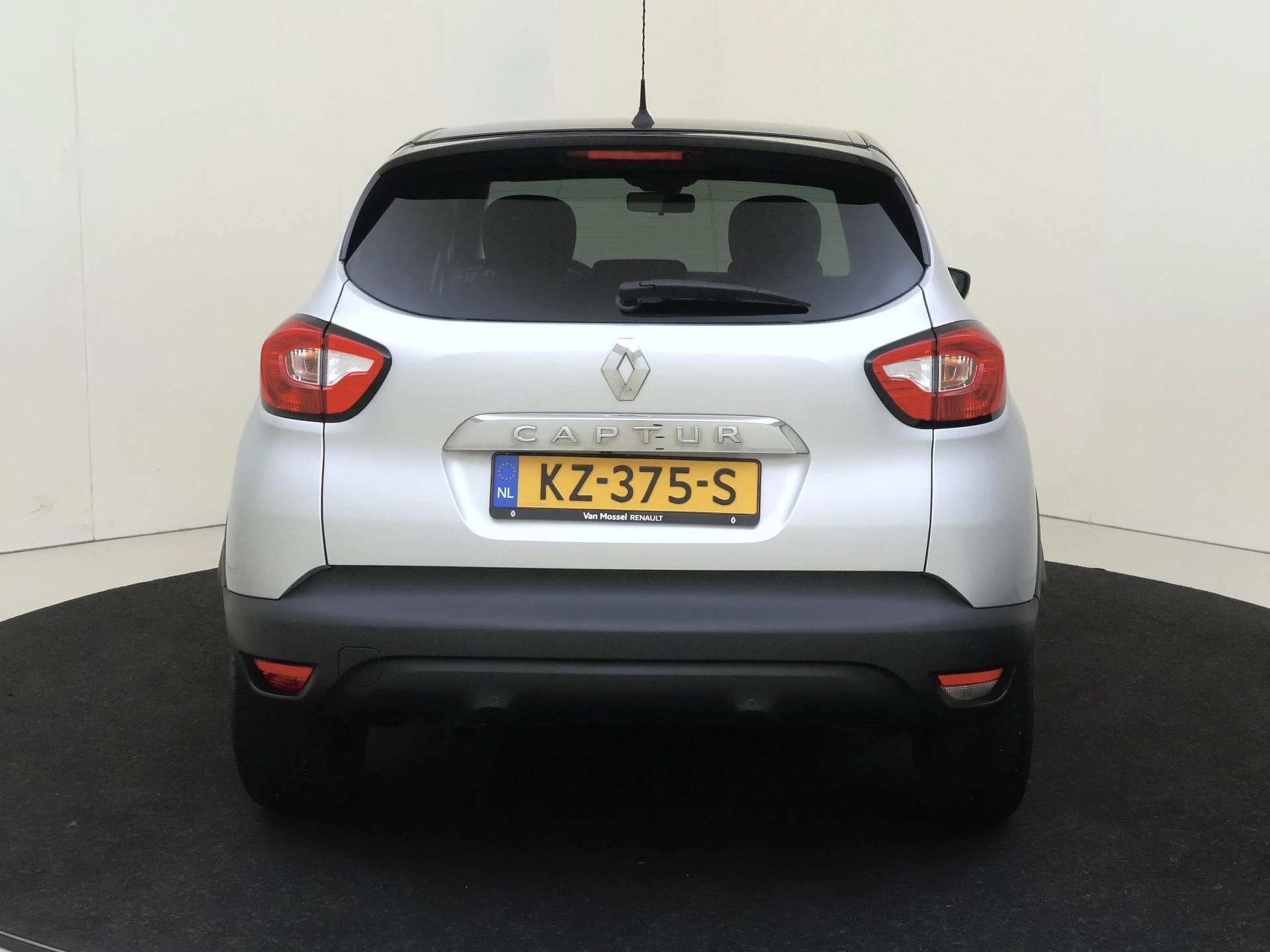 Renault-Captur-image-6