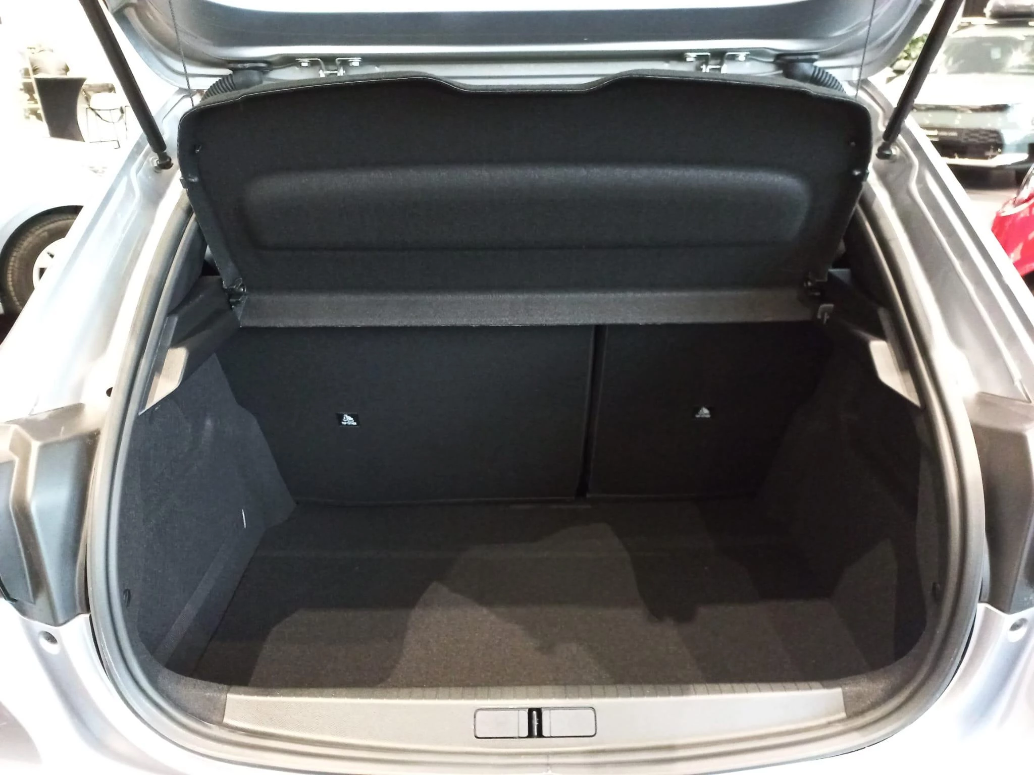 Peugeot-208-image-10