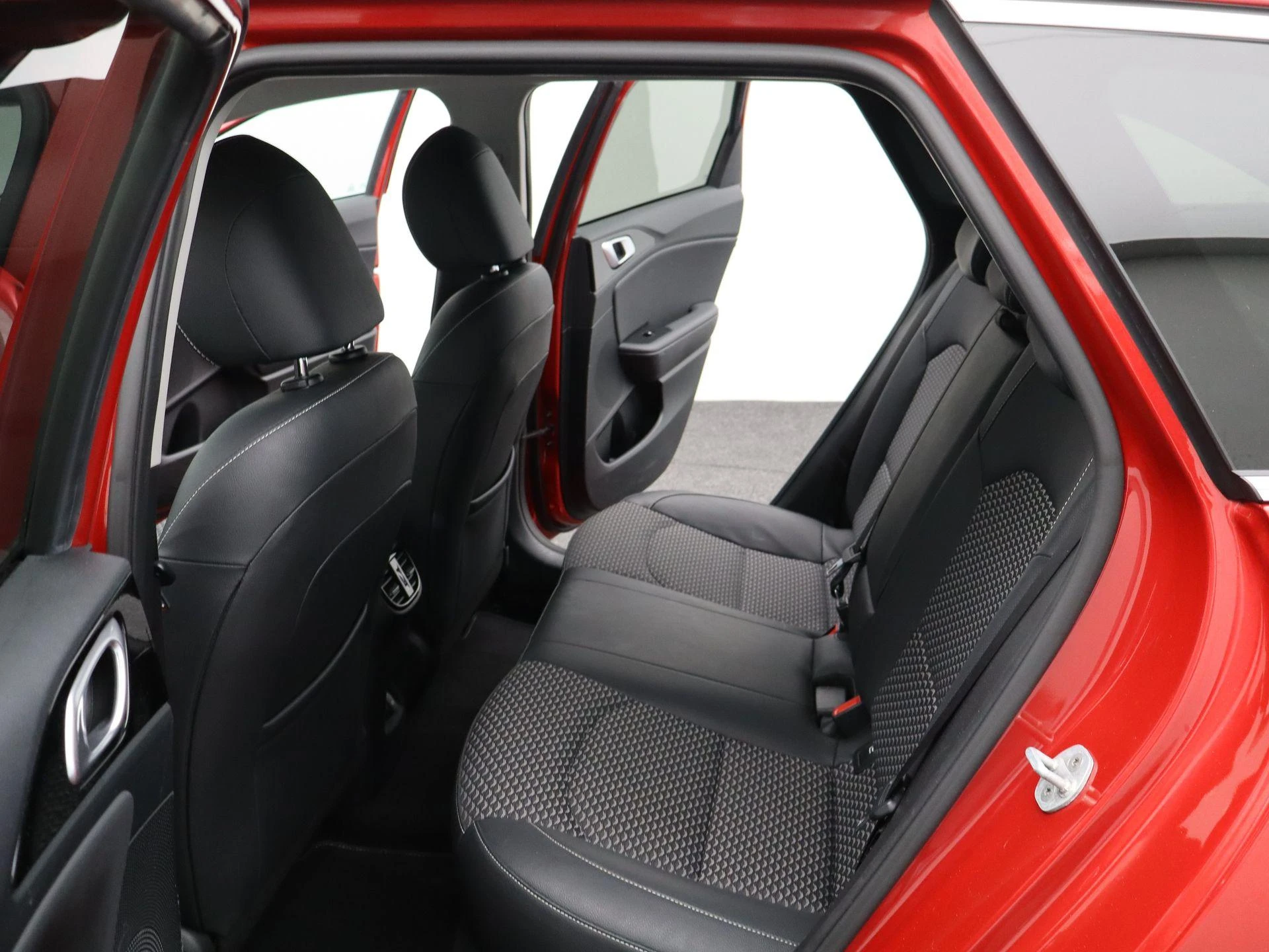 Kia-Ceed Sportswagon-image-11