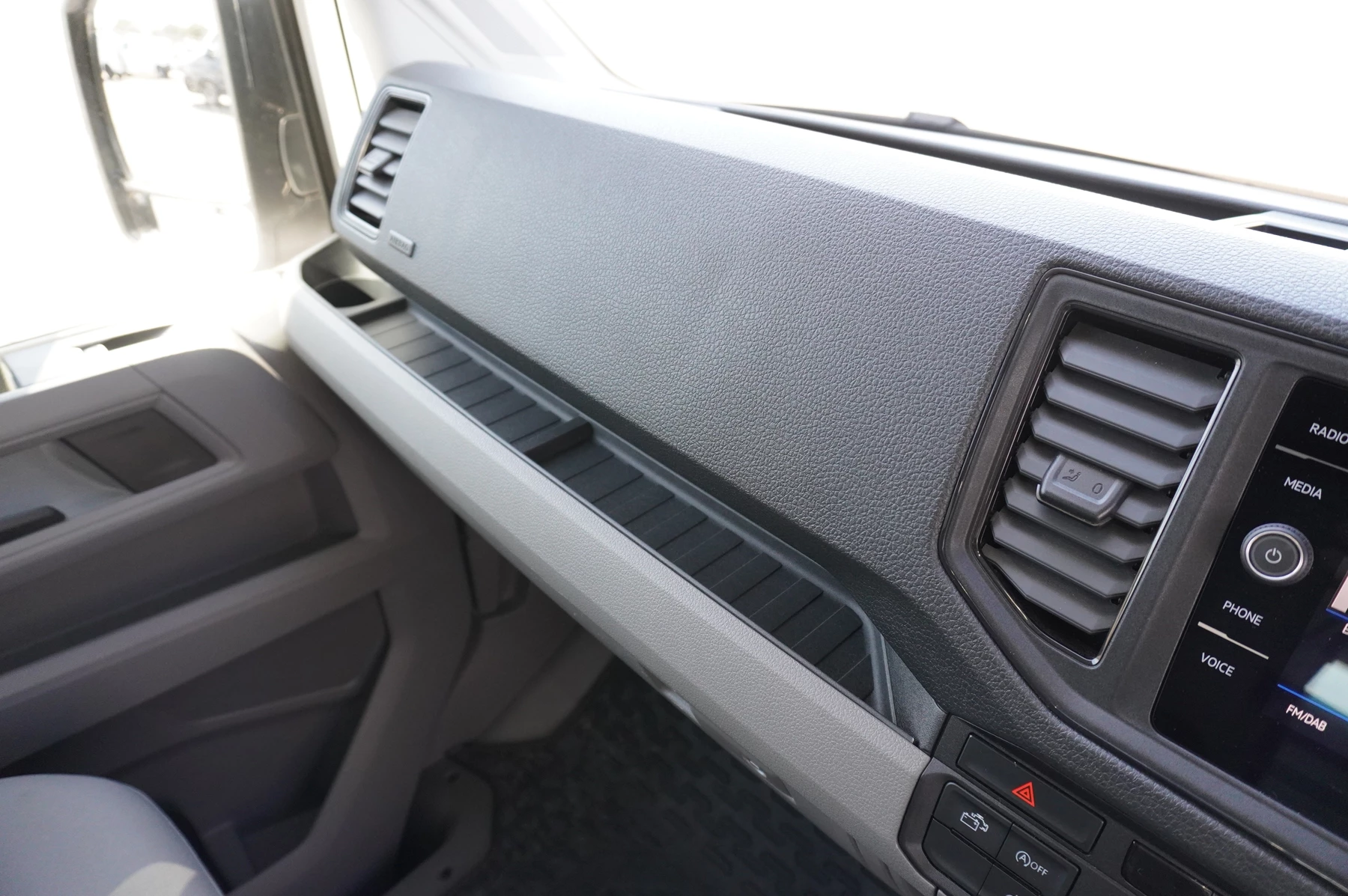Volkswagen-California-image-56