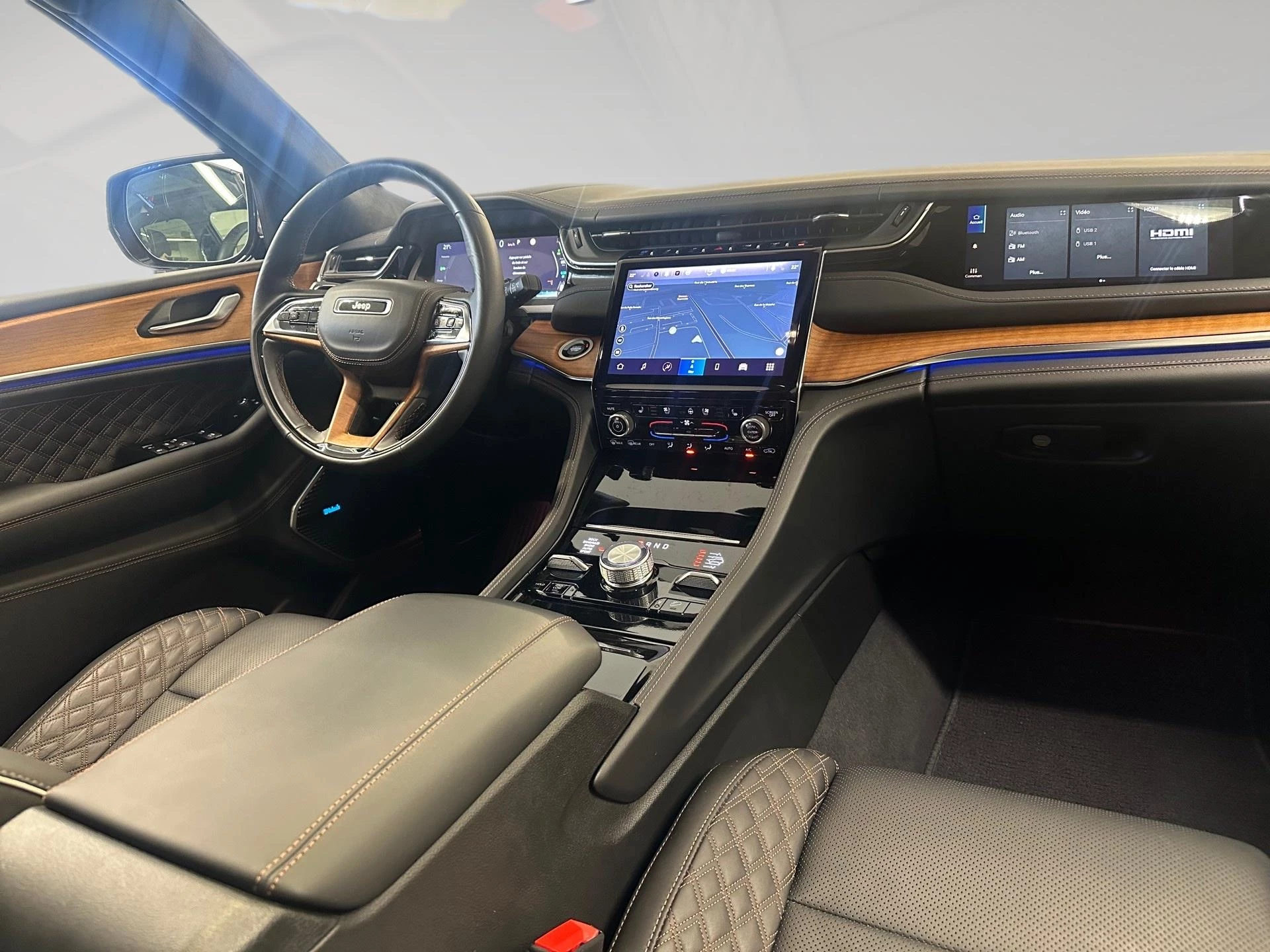 Jeep-Grand Cherokee-image-14