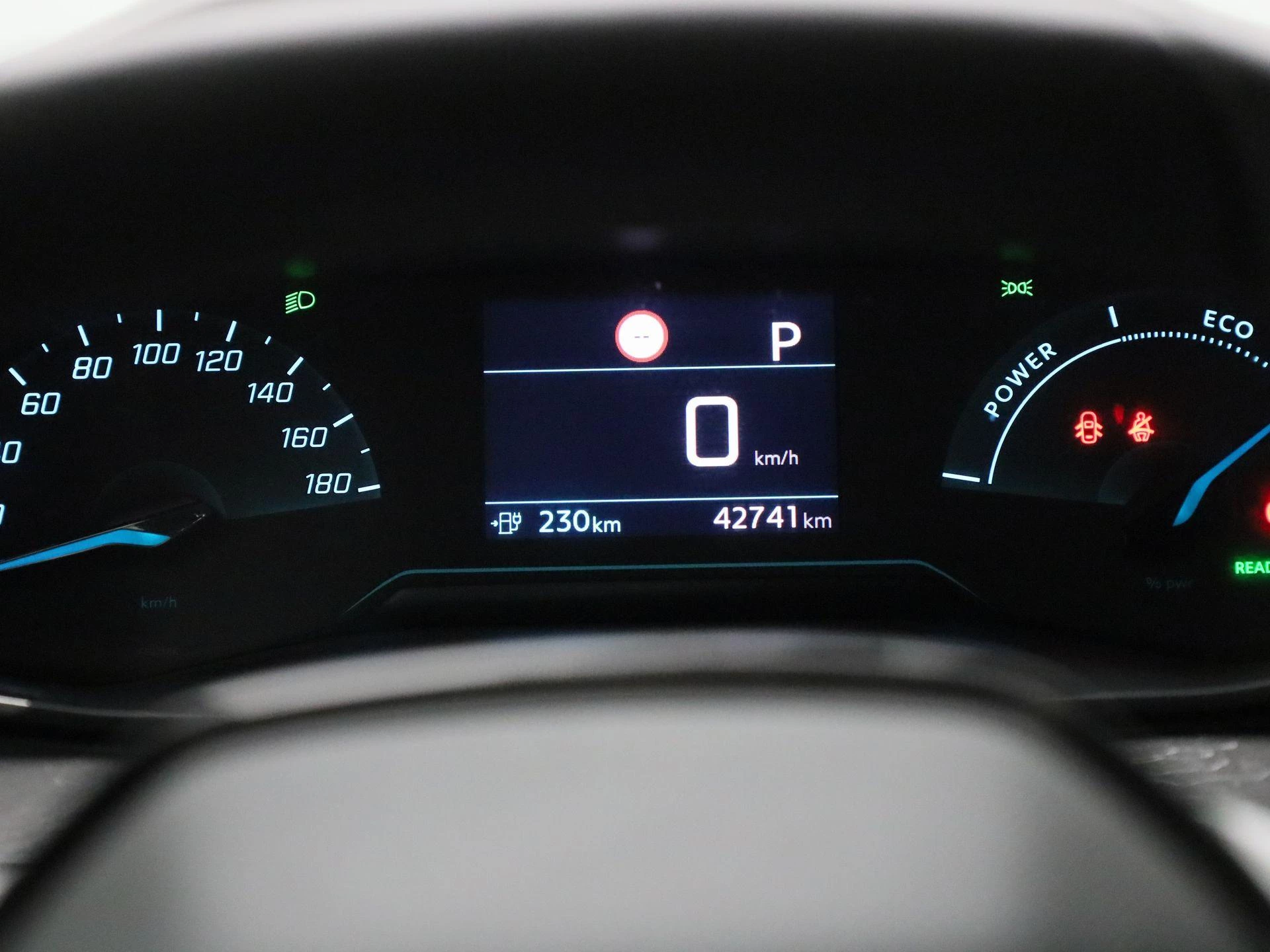 Peugeot e-2008 e-2008 Allure