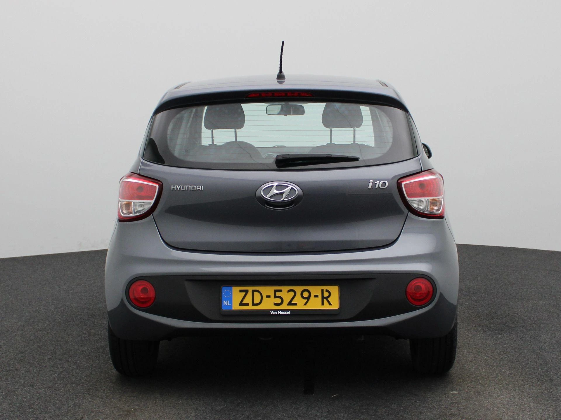 Hyundai-i10-image-4