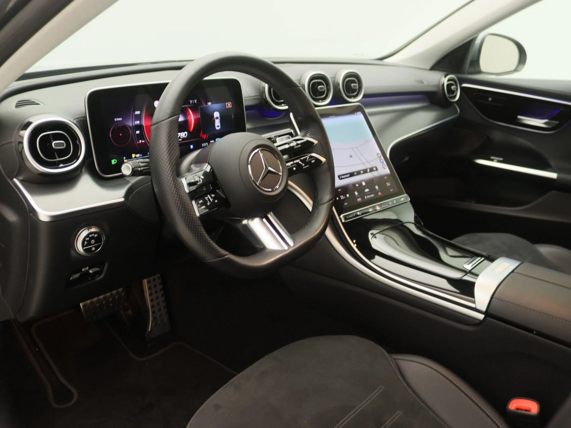 Mercedes-Benz-C-Klasse-image-20