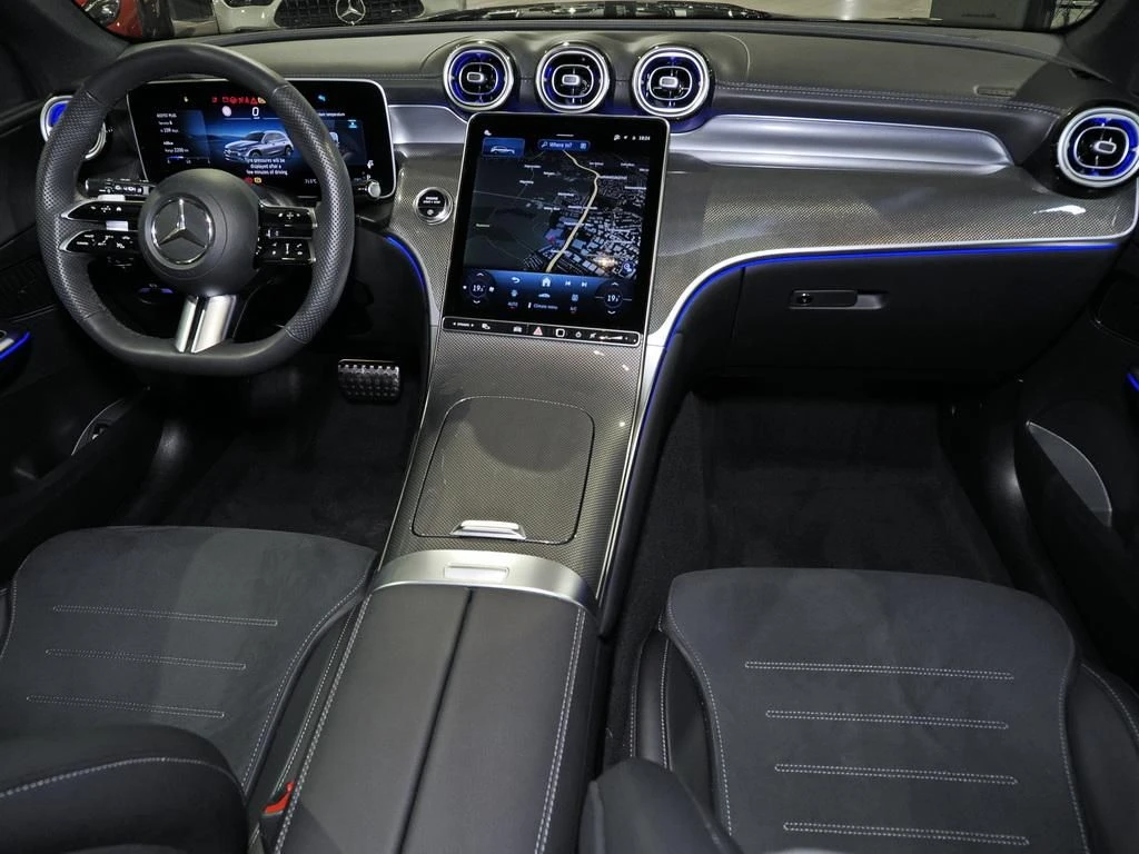 Mercedes-Benz-GLC 300 d-image-14