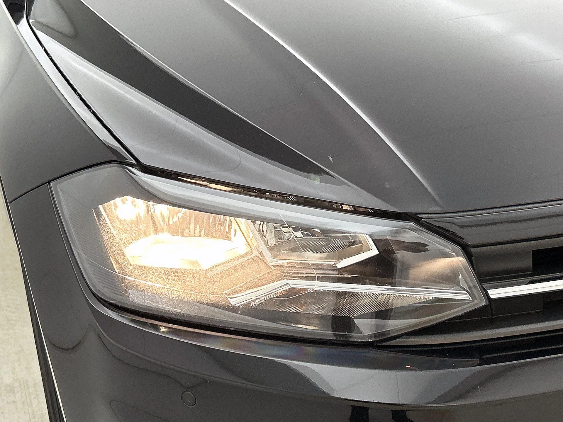 Volkswagen-Polo-image-13