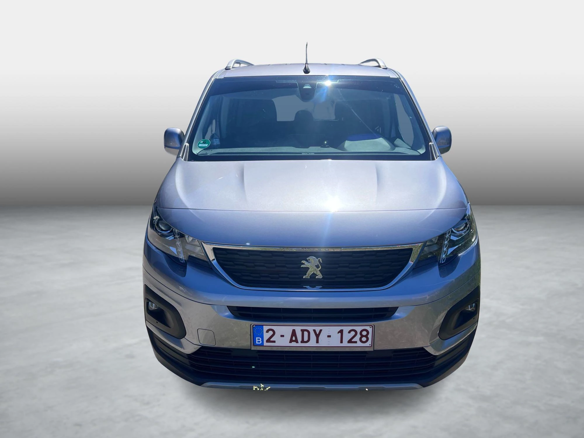 Peugeot-Rifter-image-1