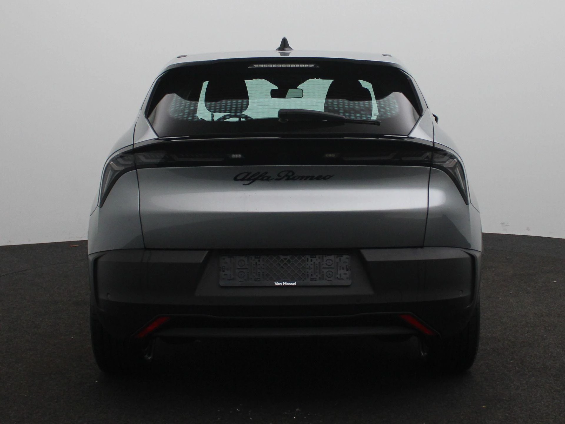 Alfa Romeo-Junior-image-4