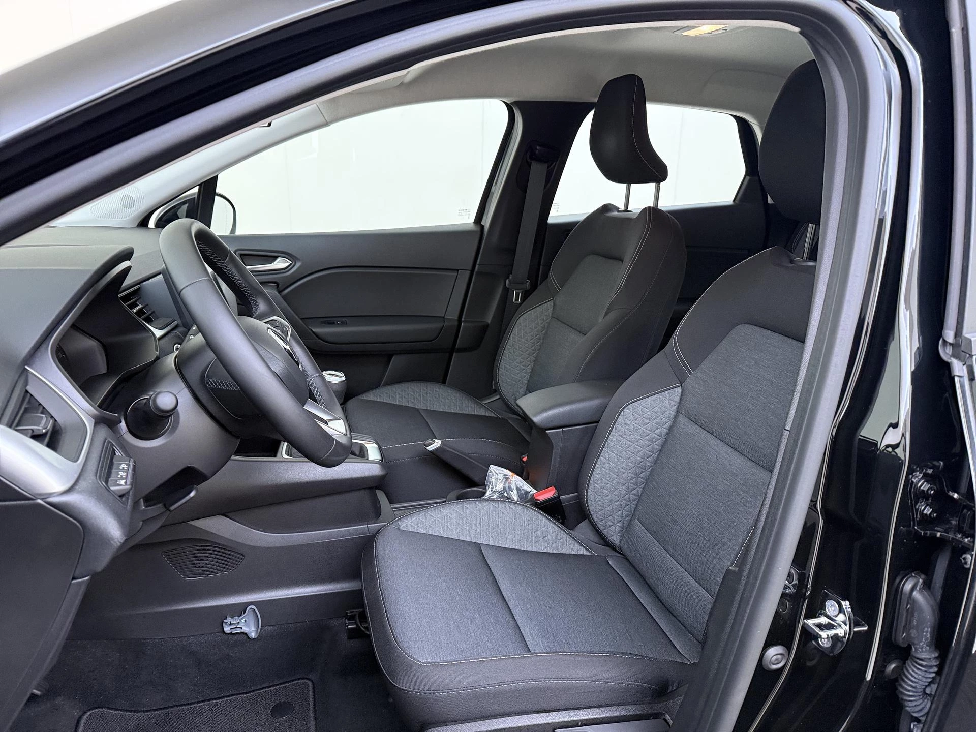 Renault-Captur-image-11