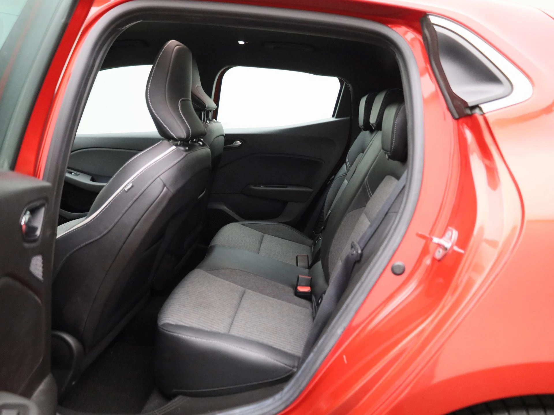 Renault-Clio-image-9