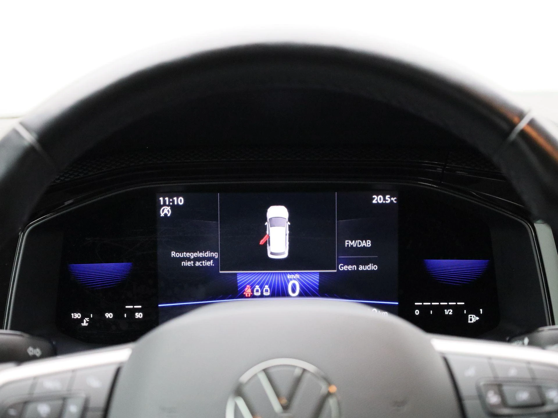 Volkswagen-Polo-image-7