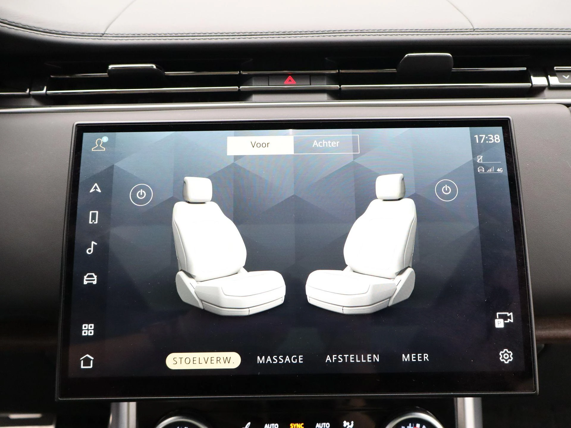 Land Rover-Range Rover-image-19