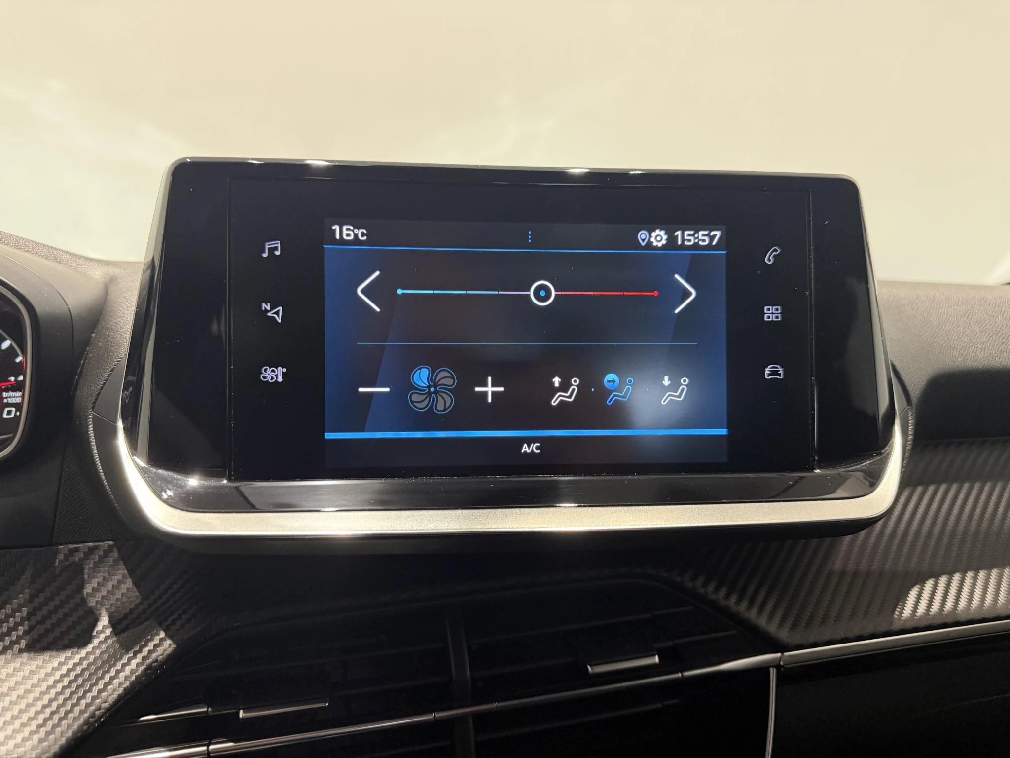 Peugeot-208-image-14